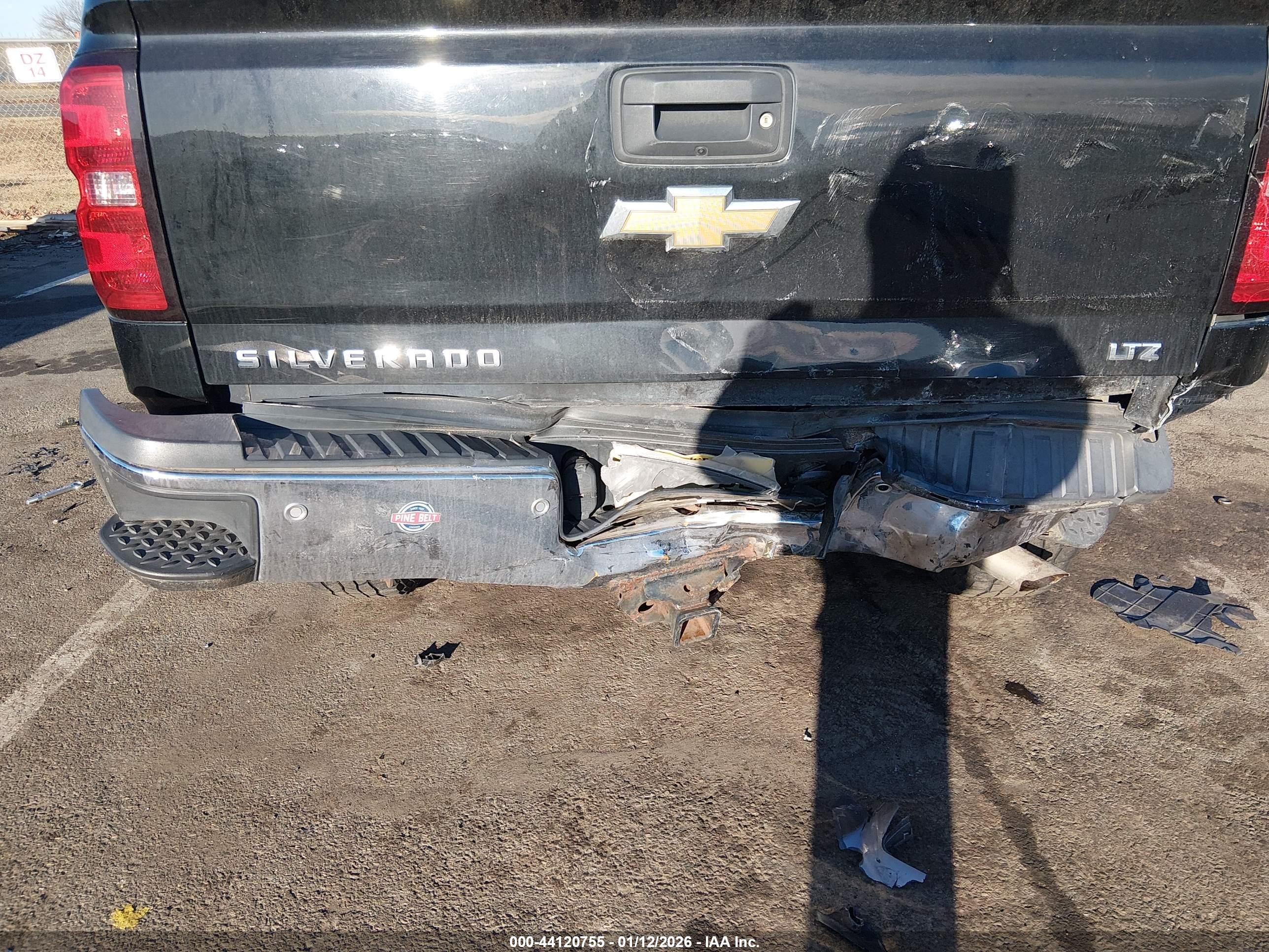 CHEVROLET SILVERADO image 6