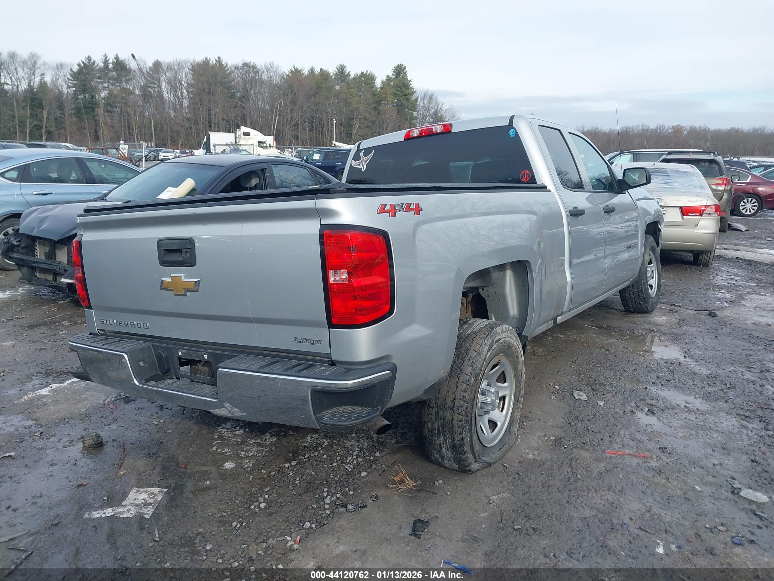 CHEVROLET SILVERADO image 4