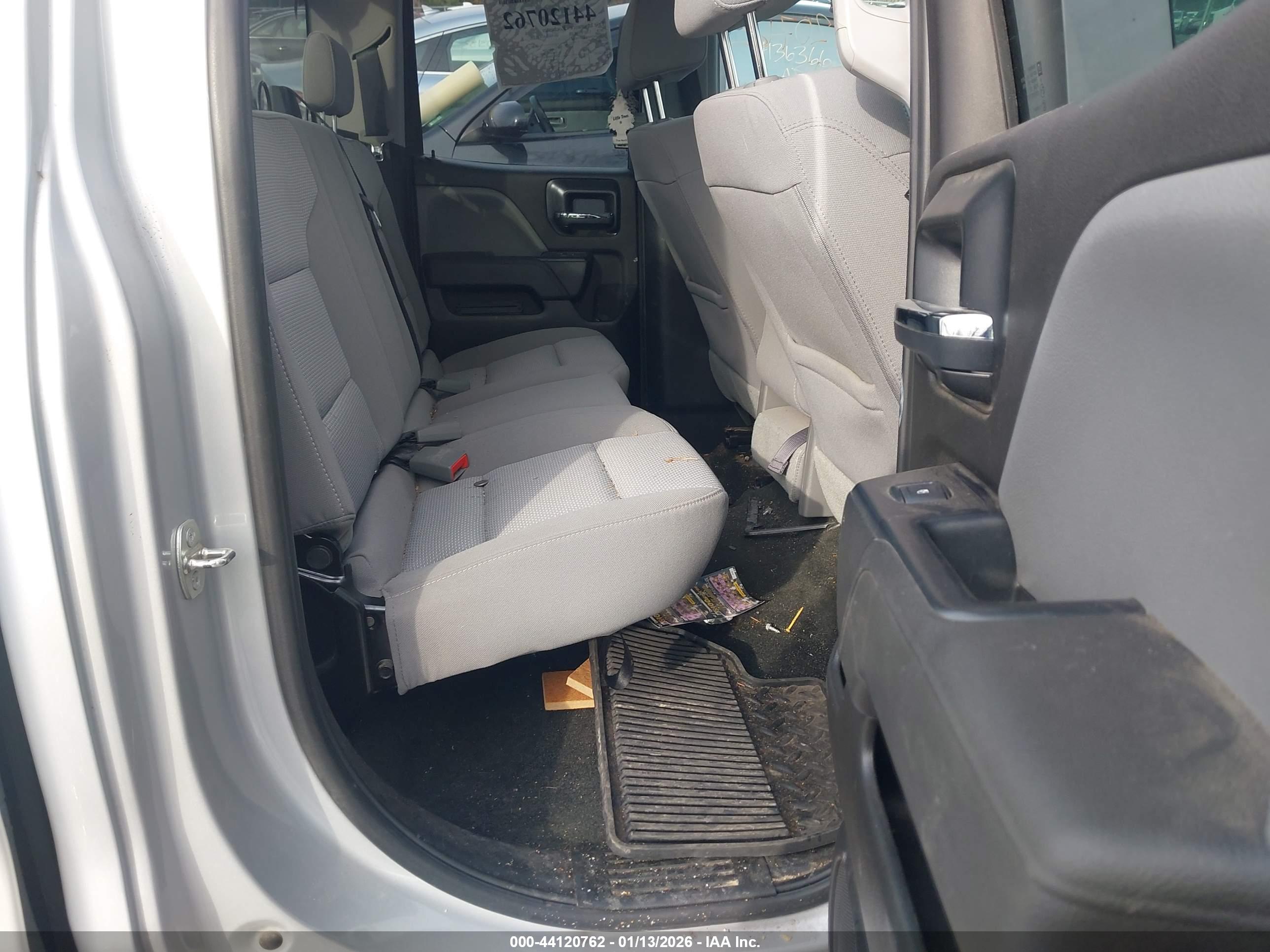 CHEVROLET SILVERADO image 8