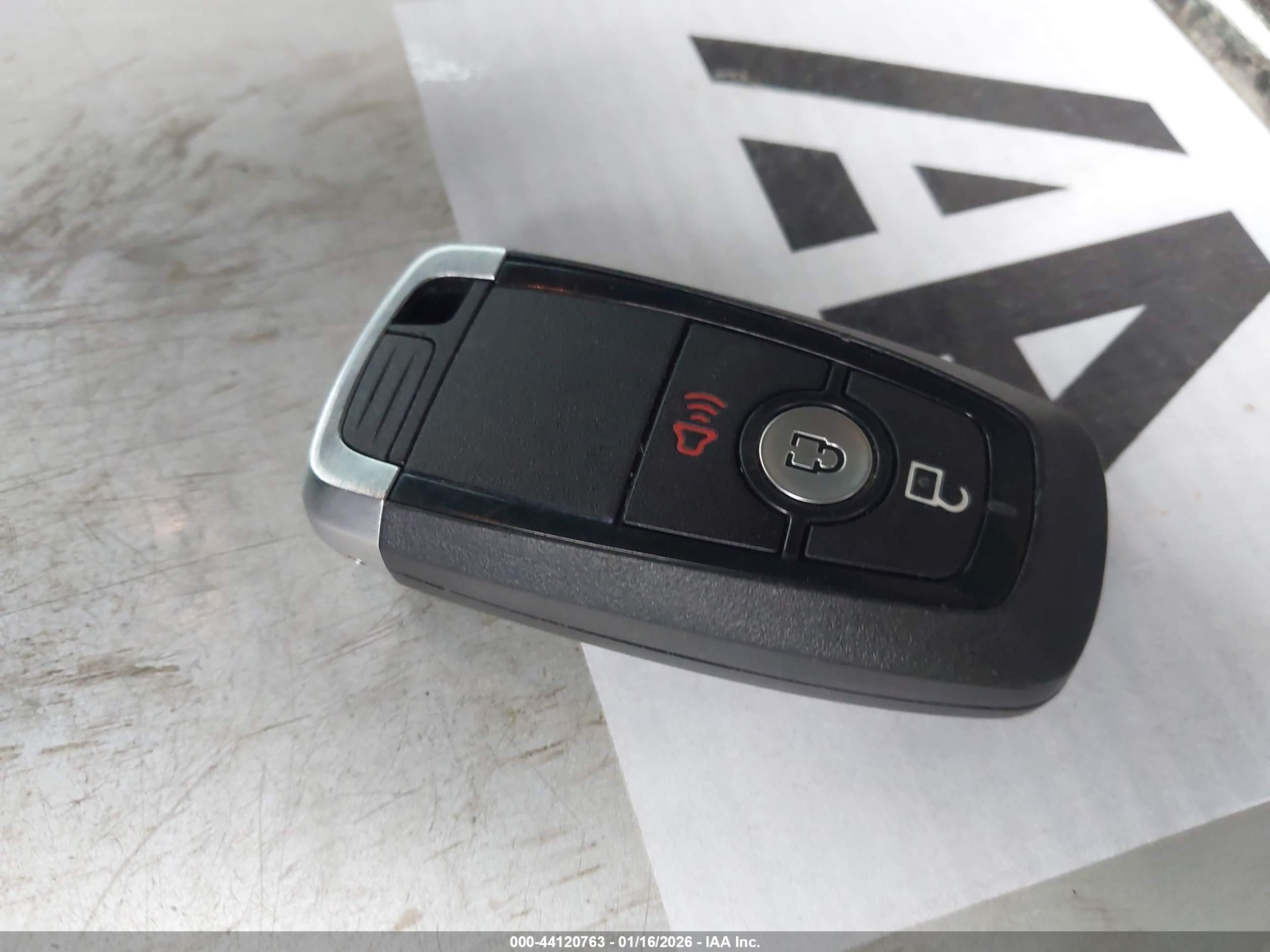 FORD ESCAPE image 11