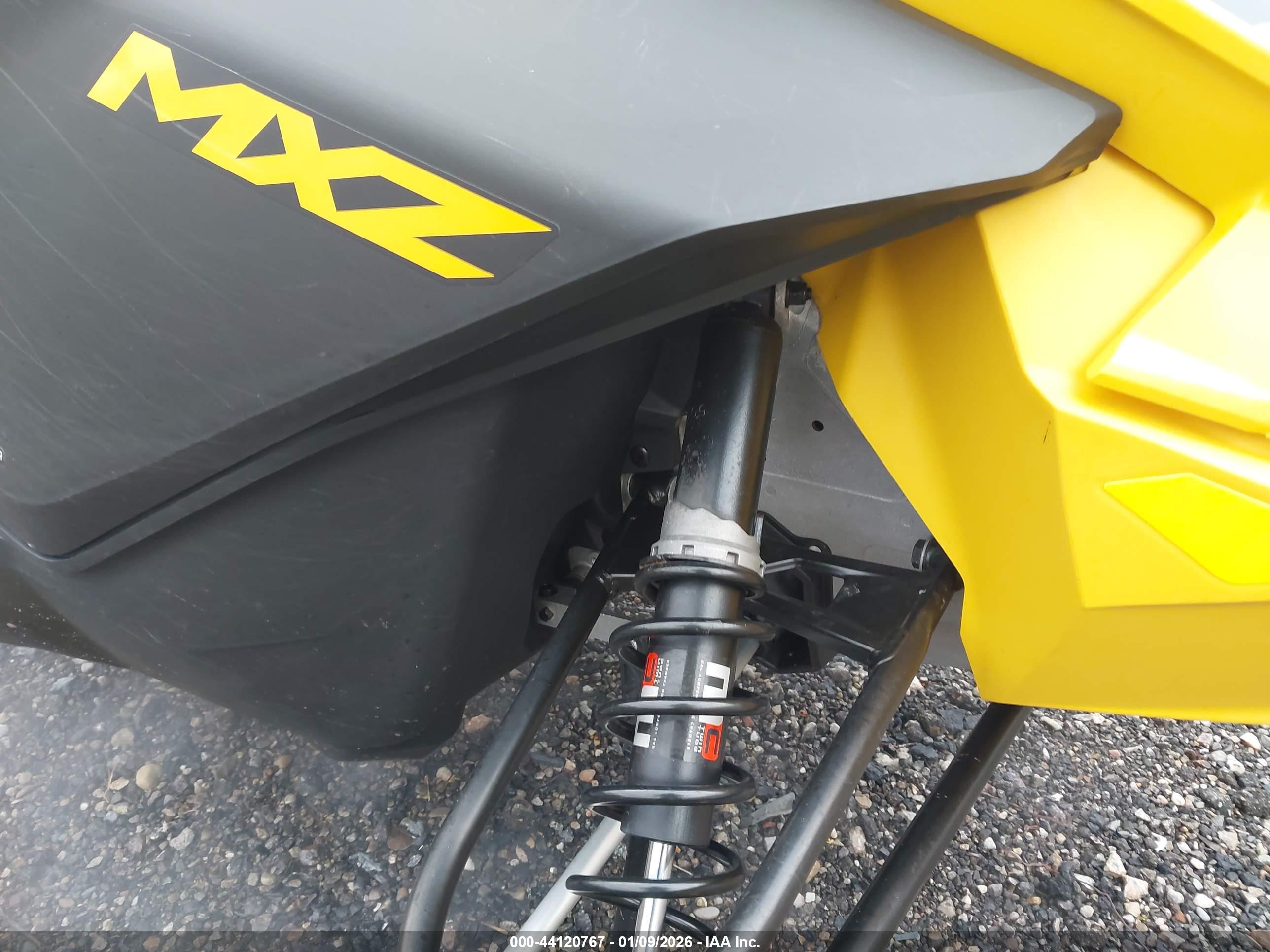 SKI-DOO MX image 10
