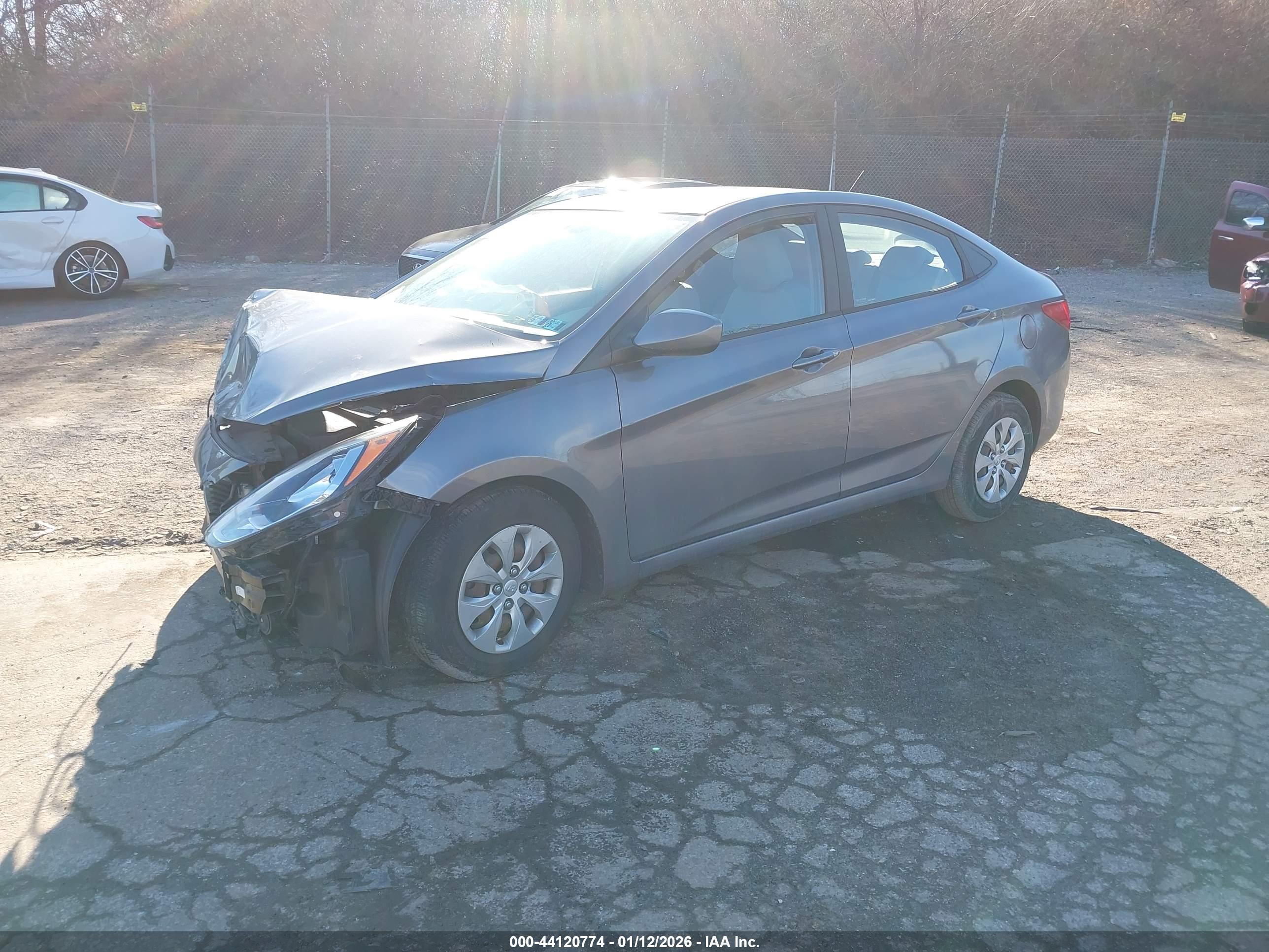 HYUNDAI ACCENT image 2