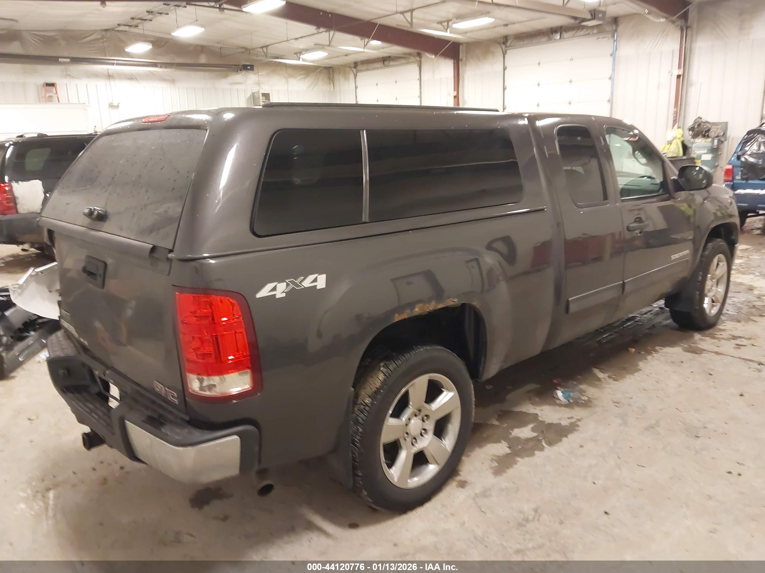 GMC SIERRA image 4