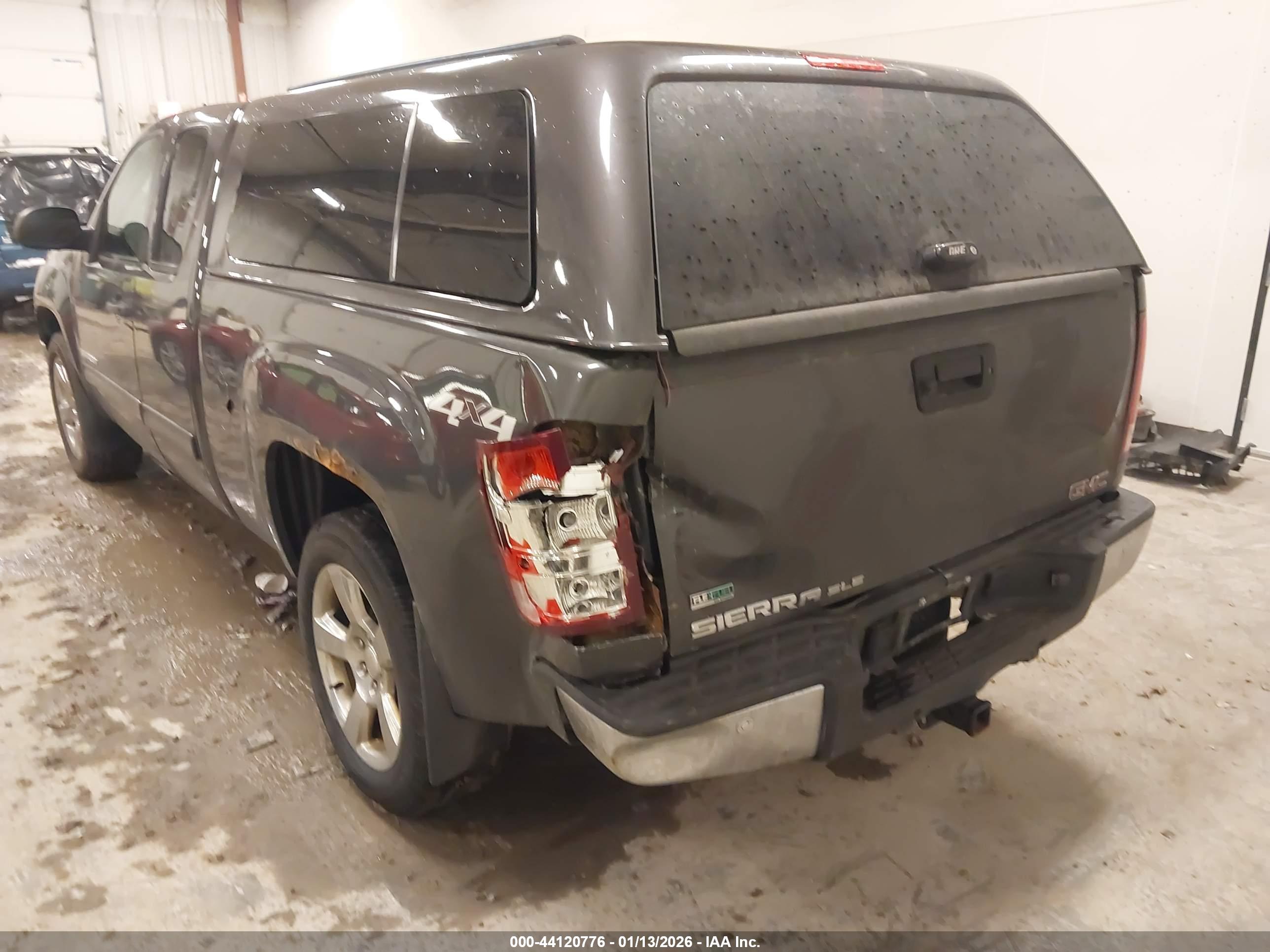 GMC SIERRA image 6