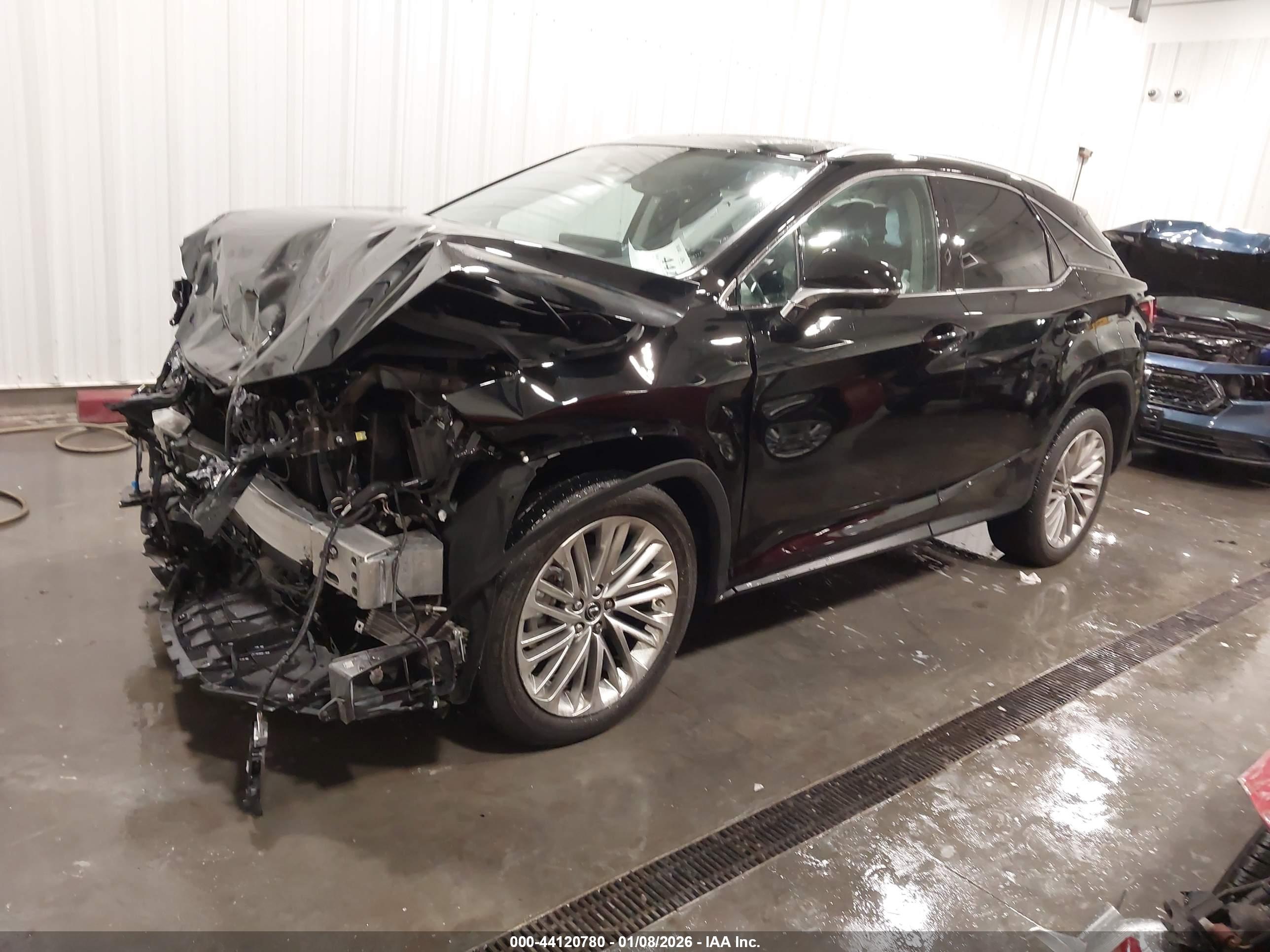 LEXUS RX image 2