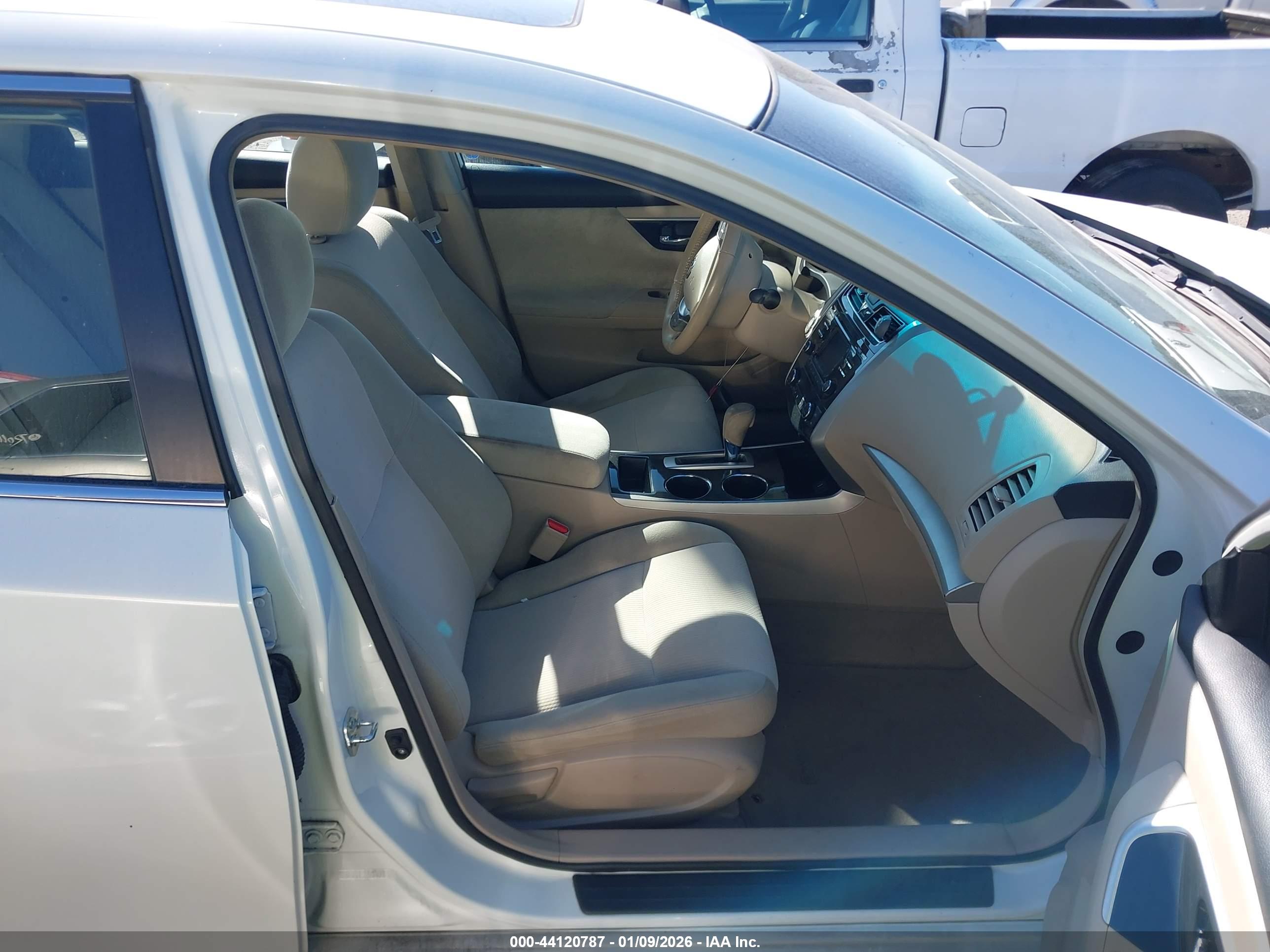 NISSAN ALTIMA image 5
