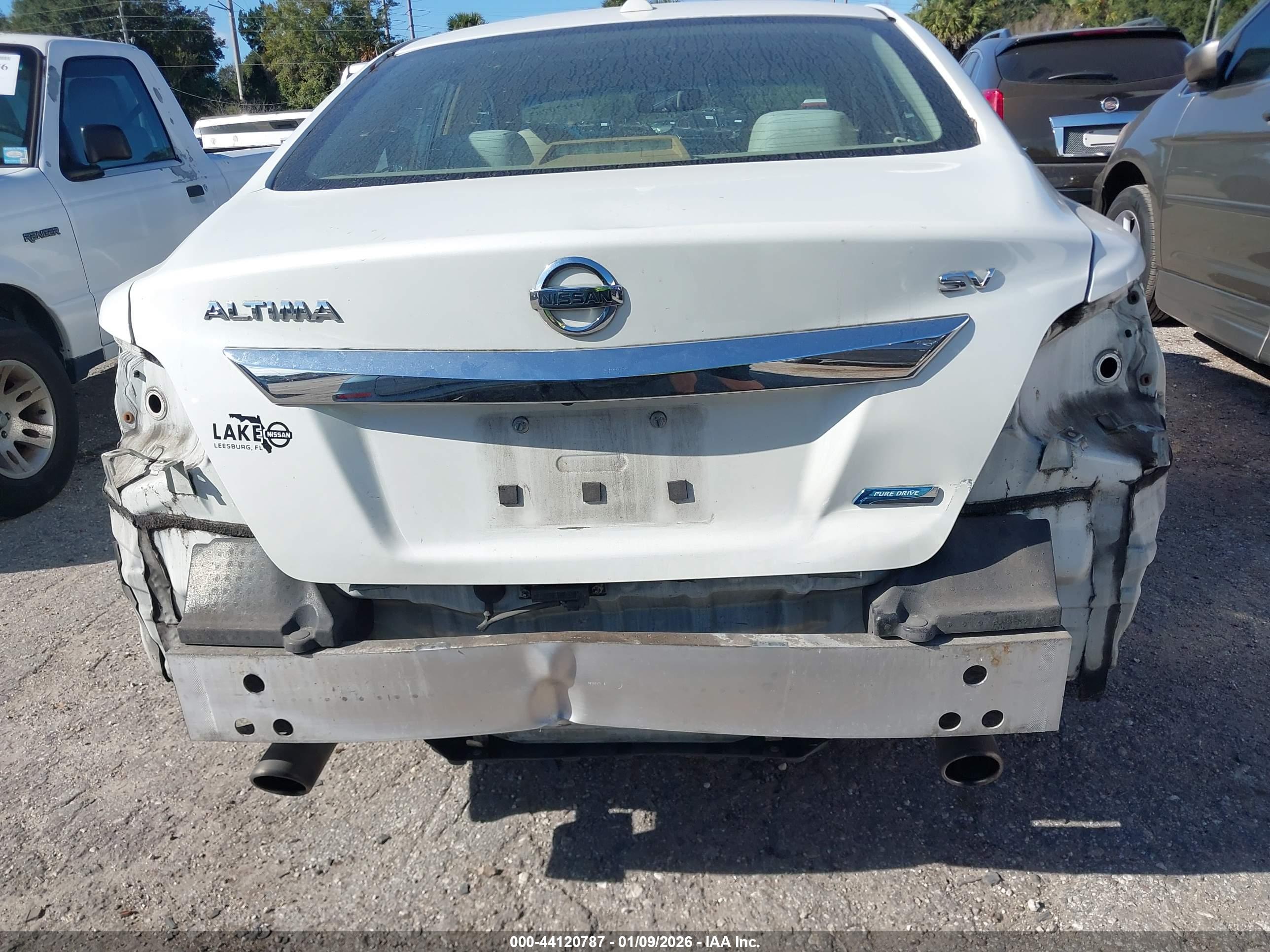 NISSAN ALTIMA image 6