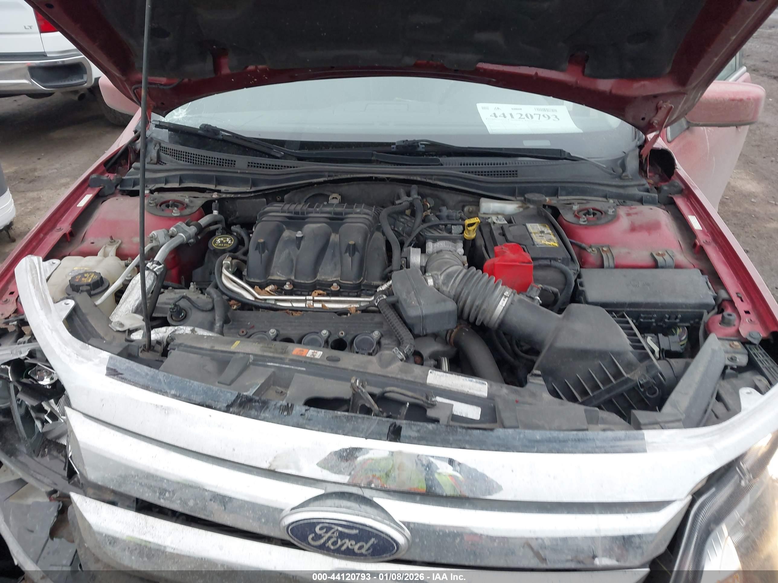 FORD FUSION image 10