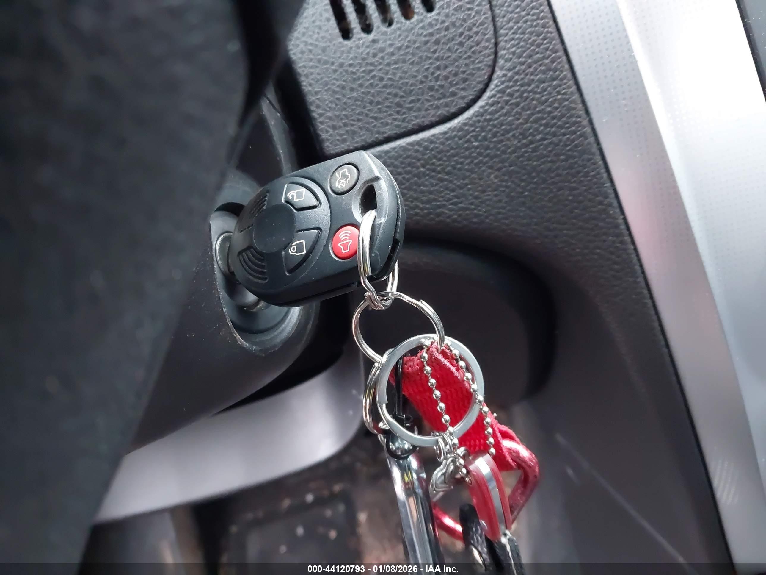 FORD FUSION image 11