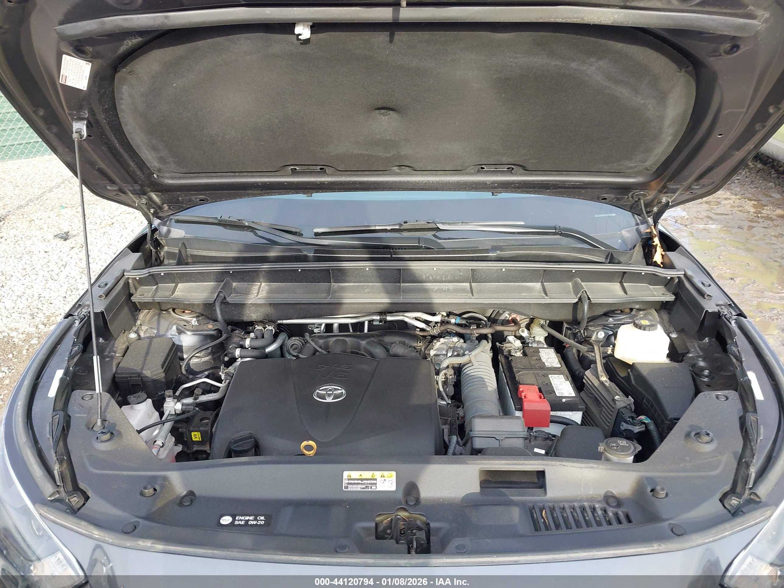 TOYOTA HIGHLANDER image 10