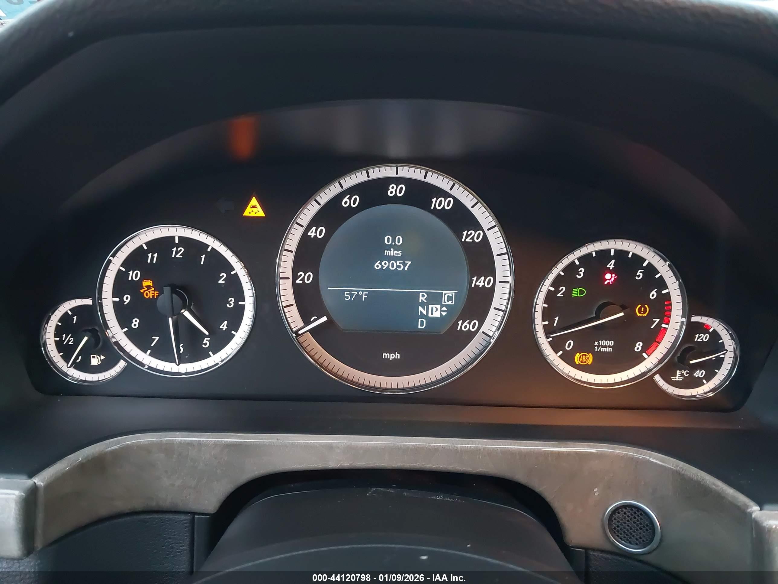 MERCEDES-BENZ E image 7