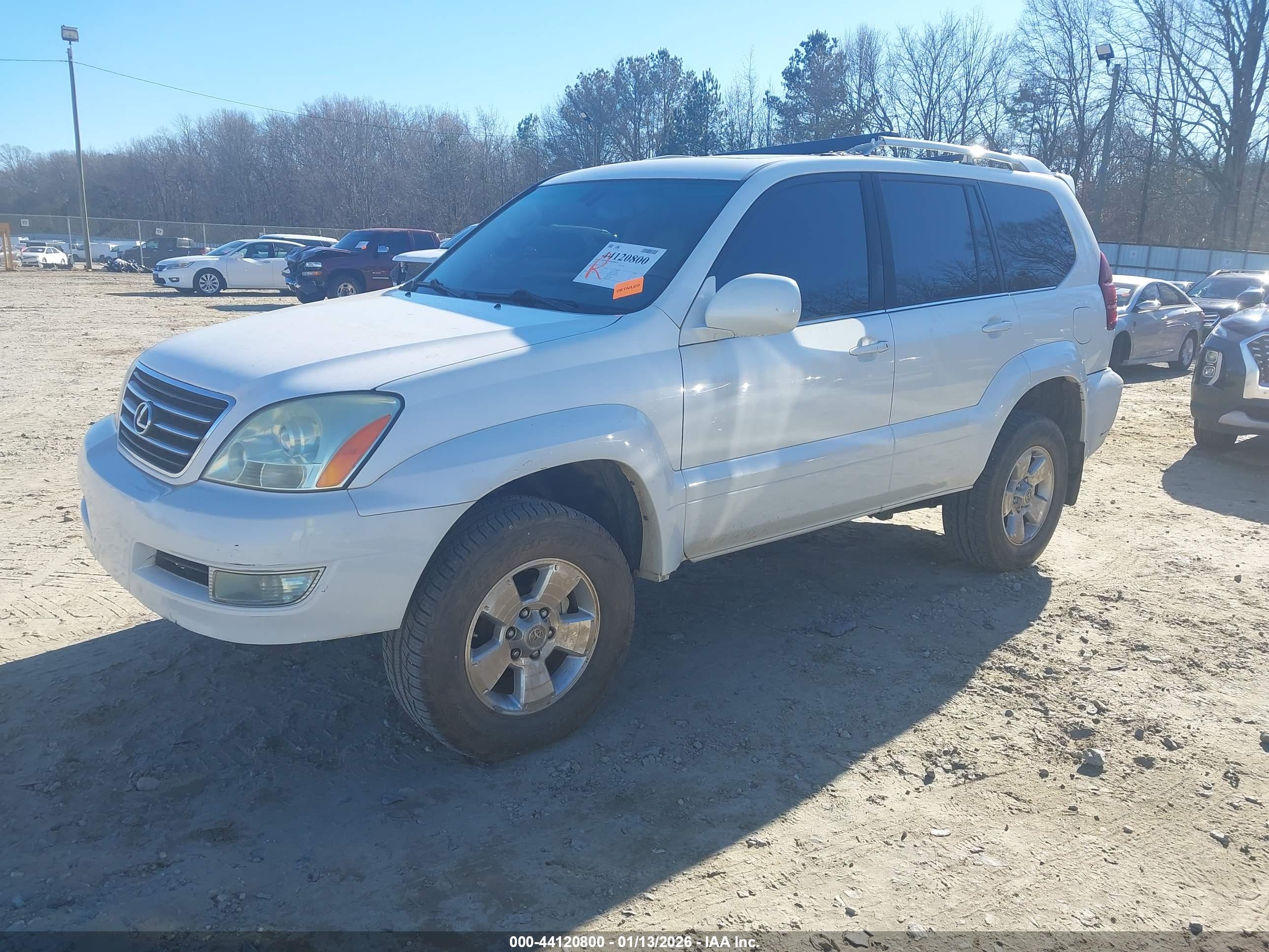 LEXUS GX image 2