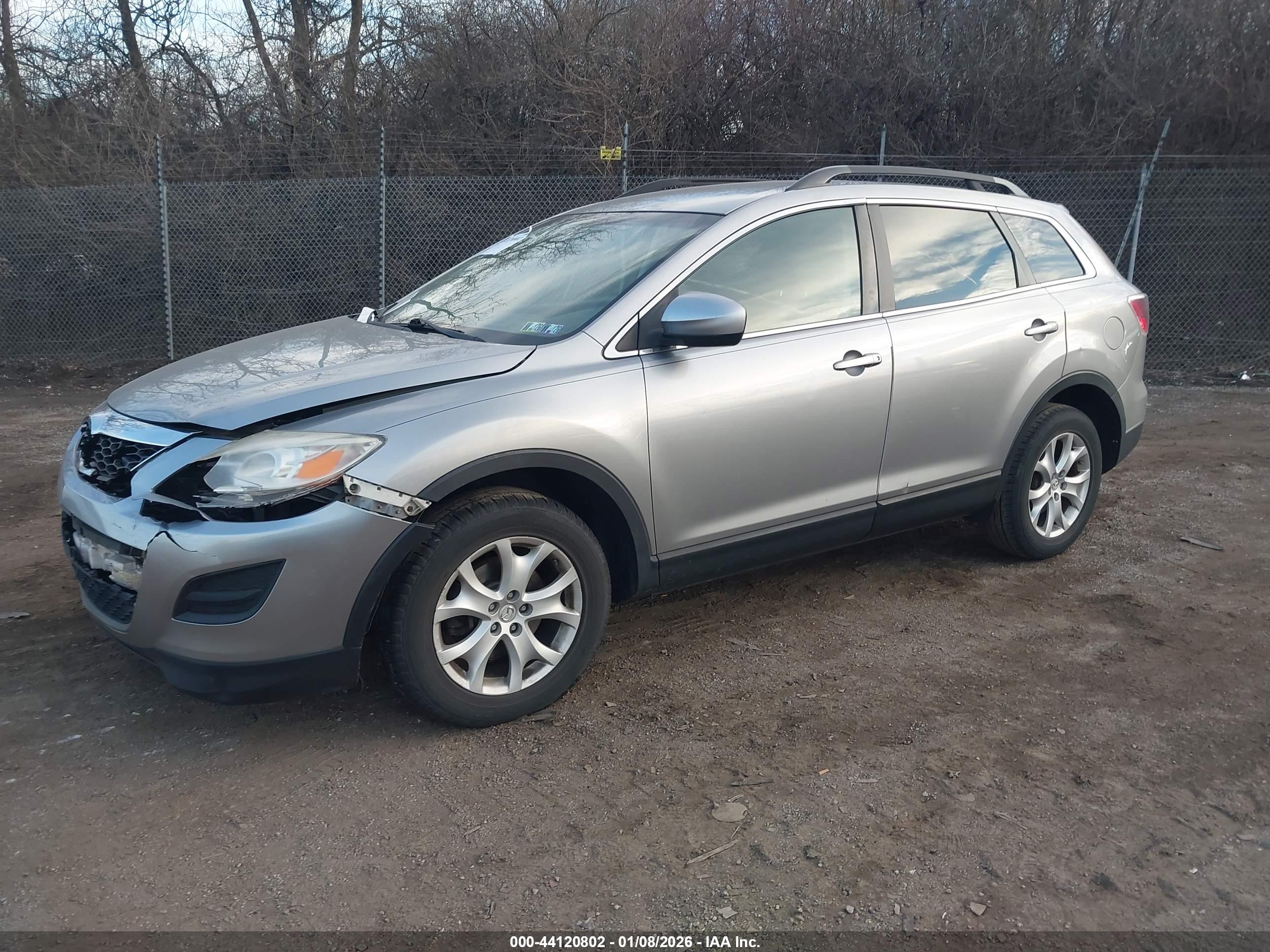 MAZDA CX-9 image 2