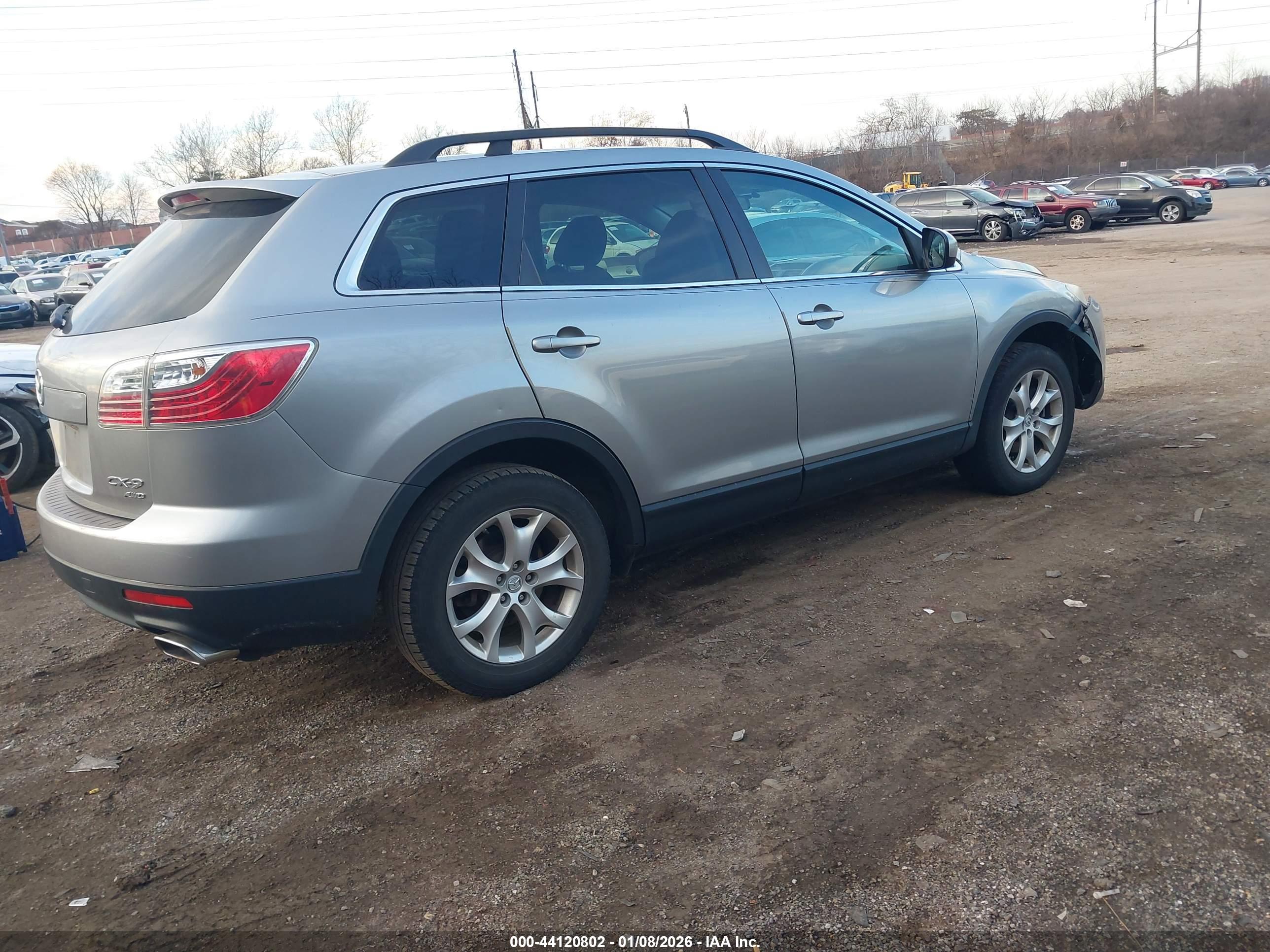 MAZDA CX-9 image 4