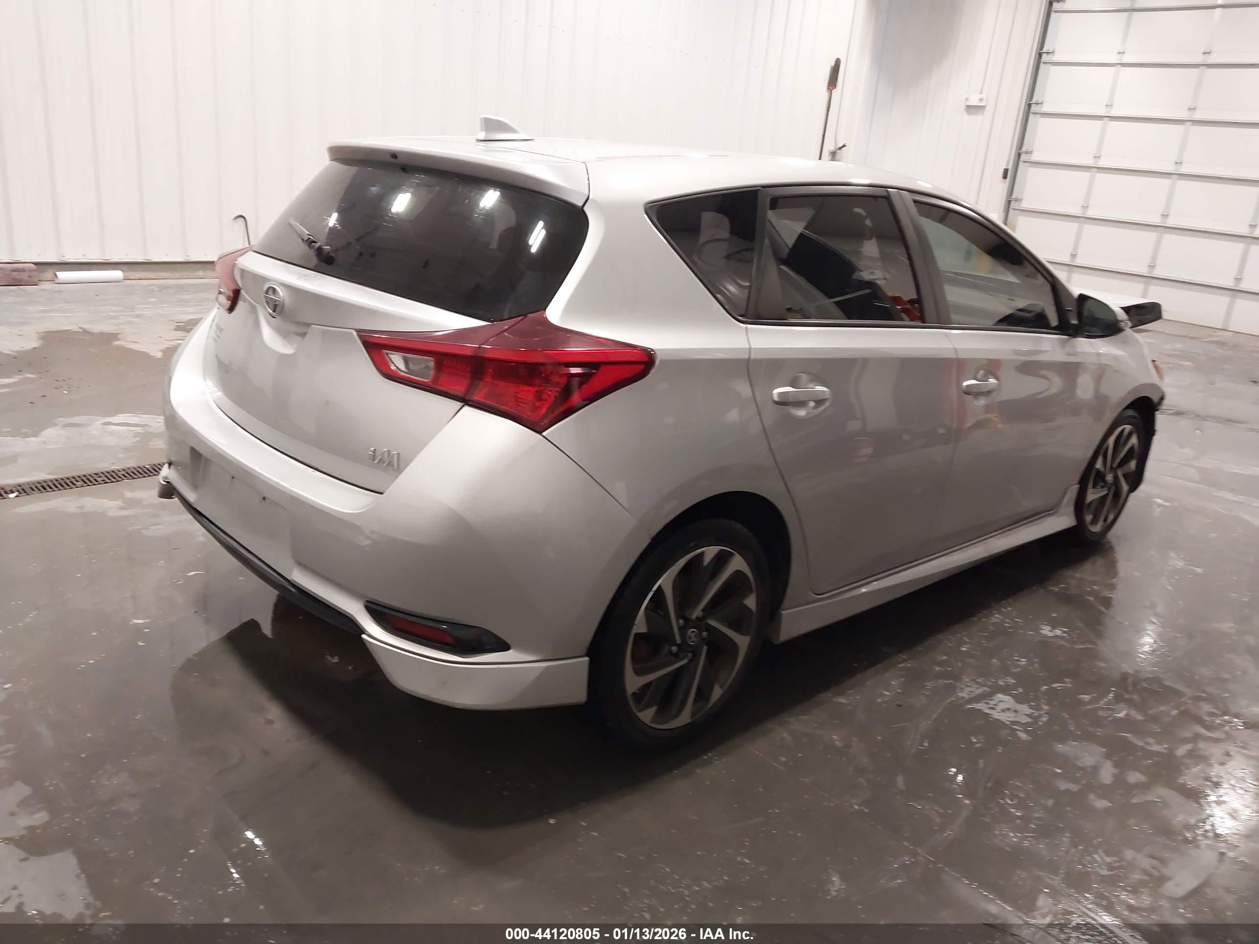 SCION IM image 4