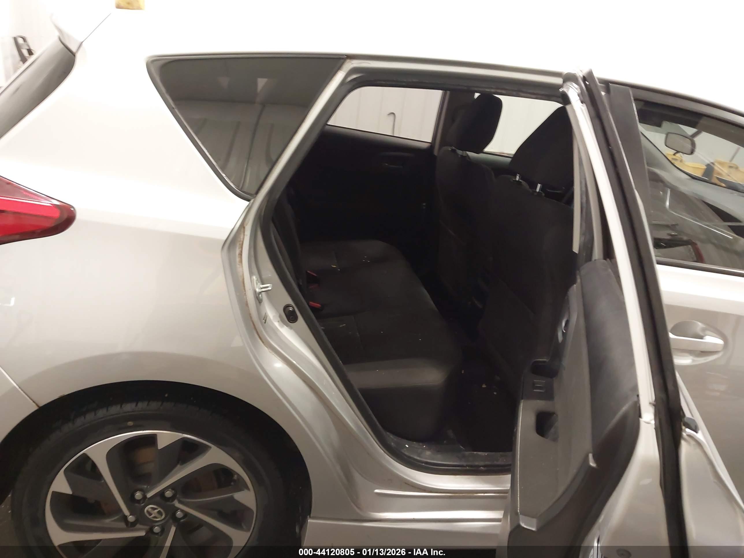 SCION IM image 8