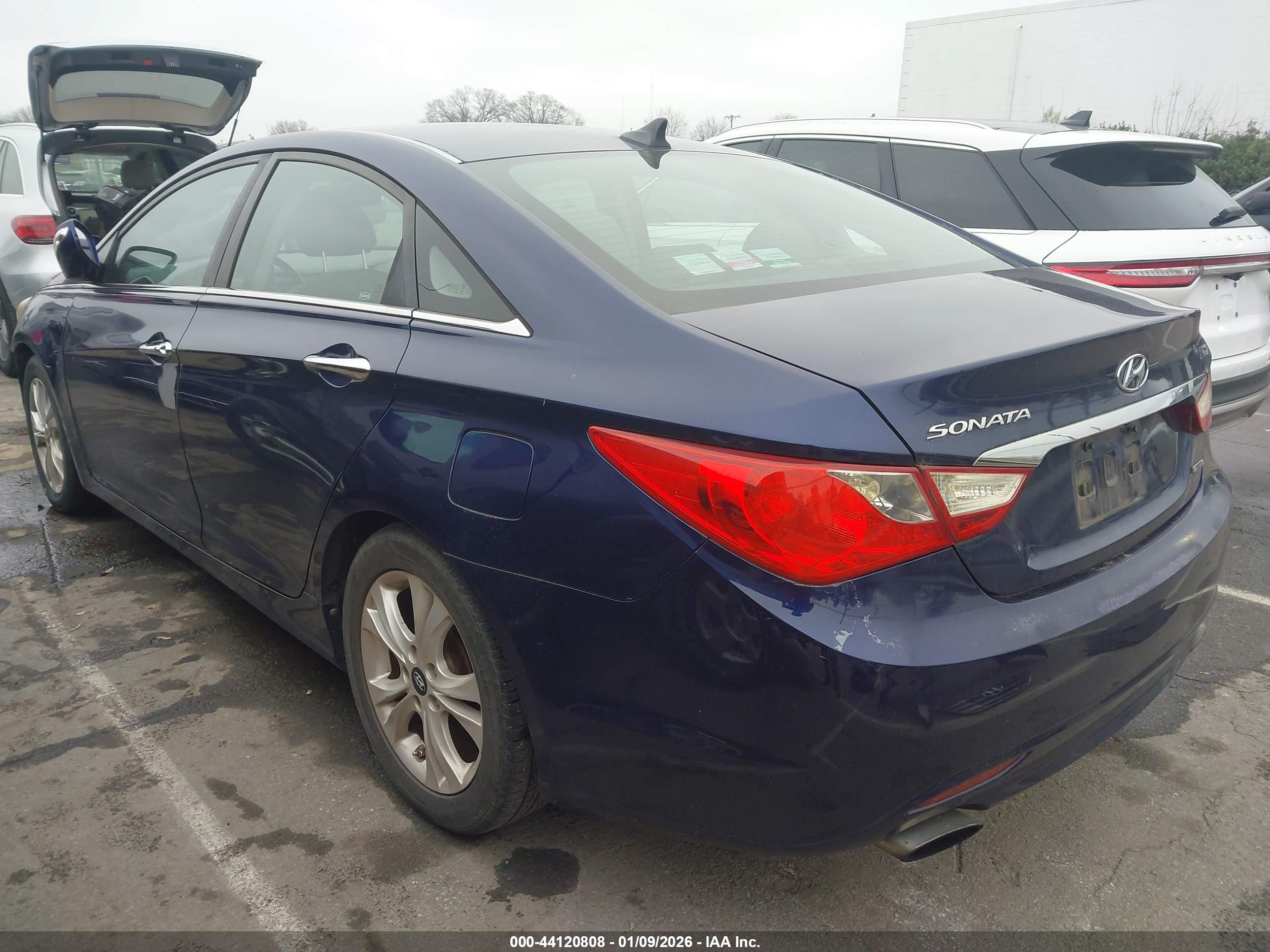 HYUNDAI SONATA image 3