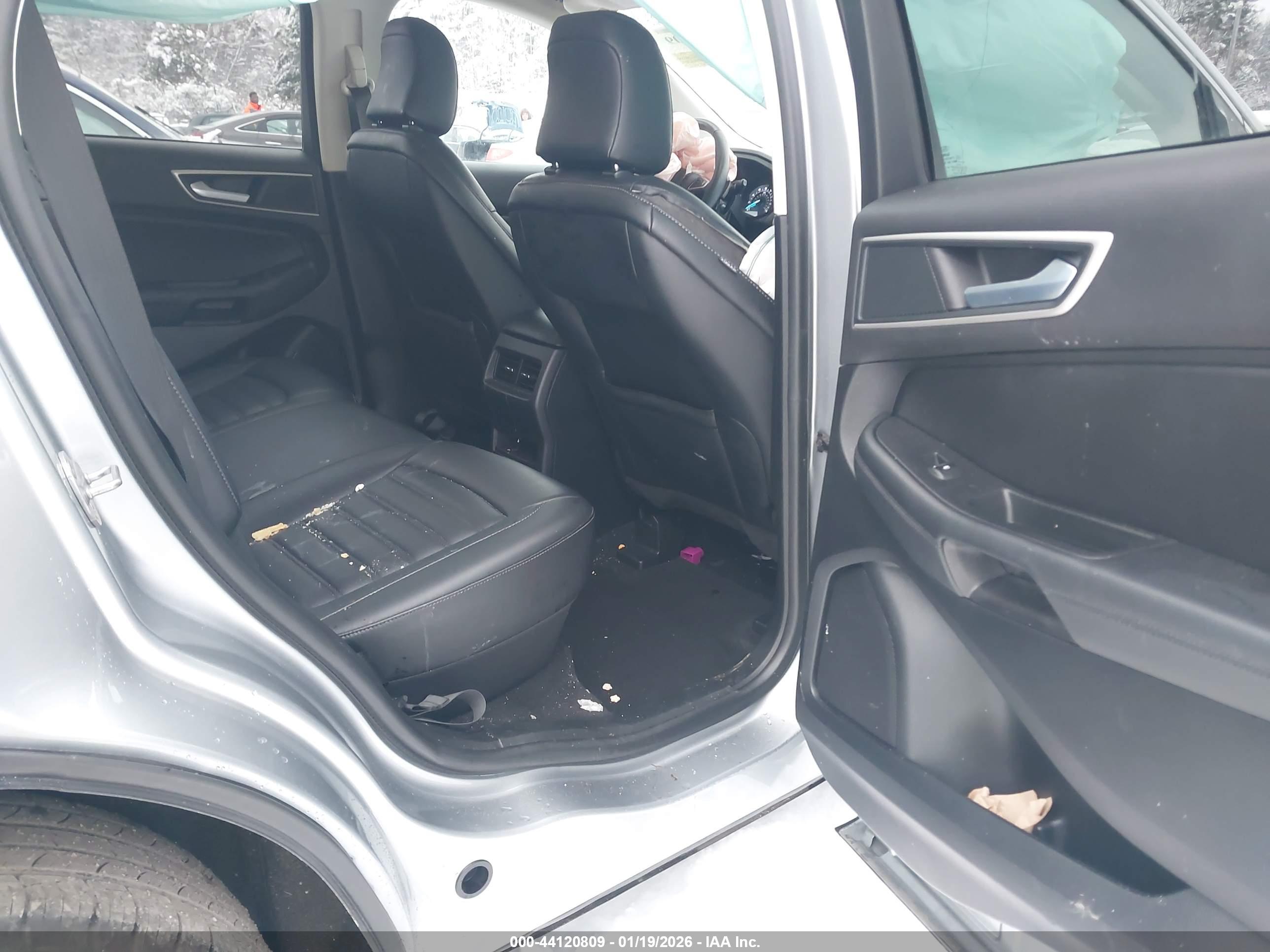 FORD EDGE image 8