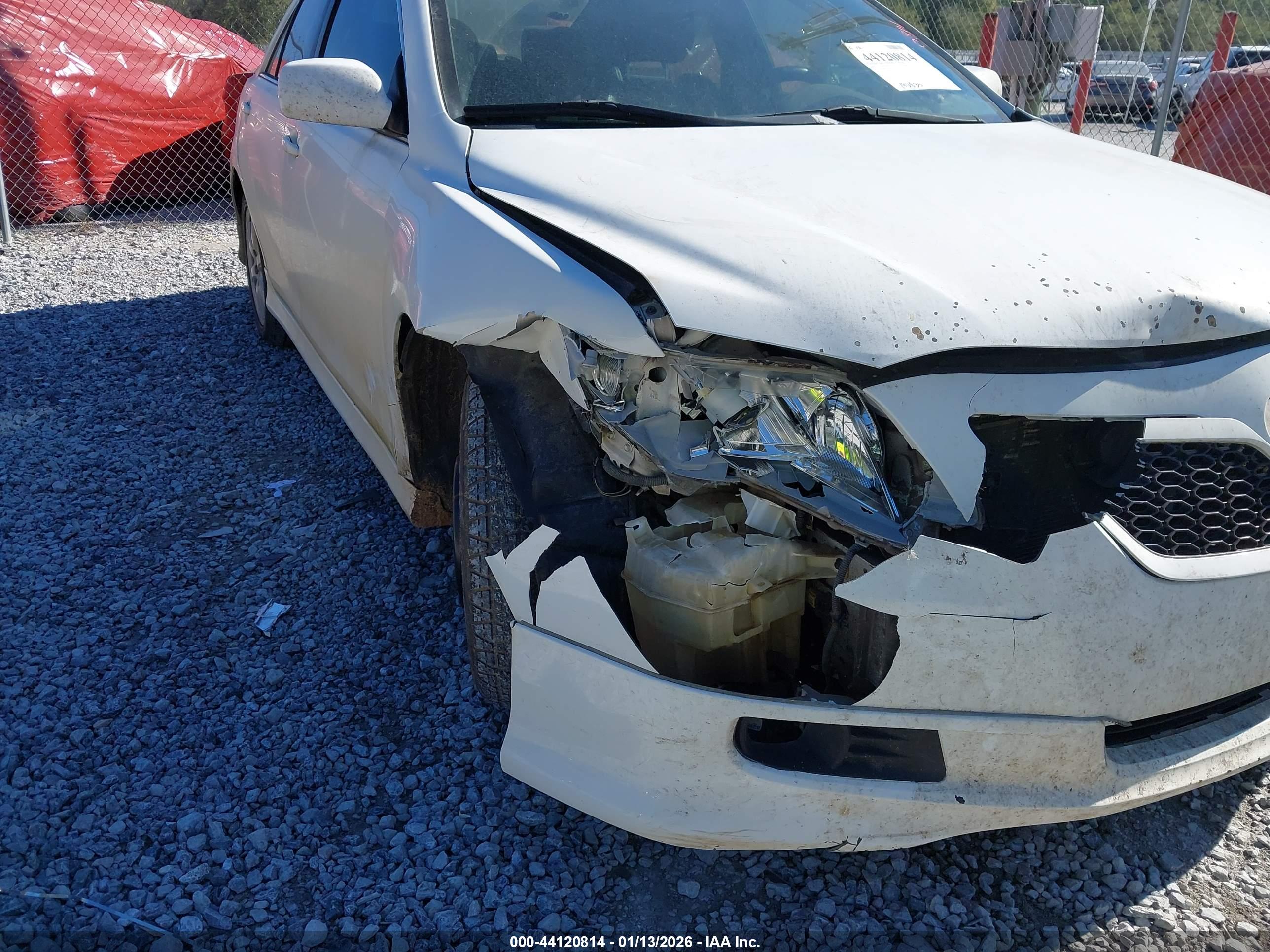 TOYOTA CAMRY image 6