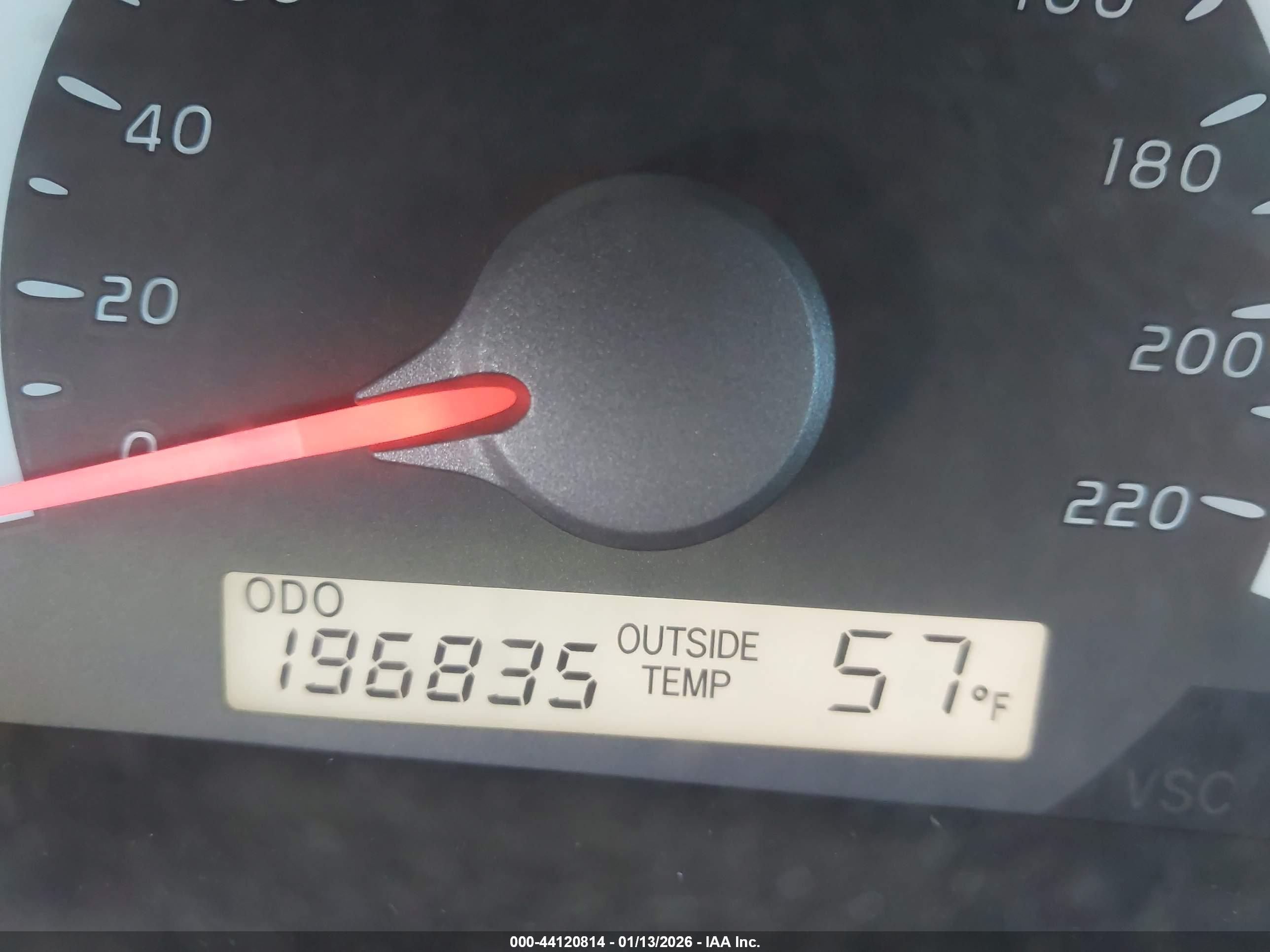 TOYOTA CAMRY image 7