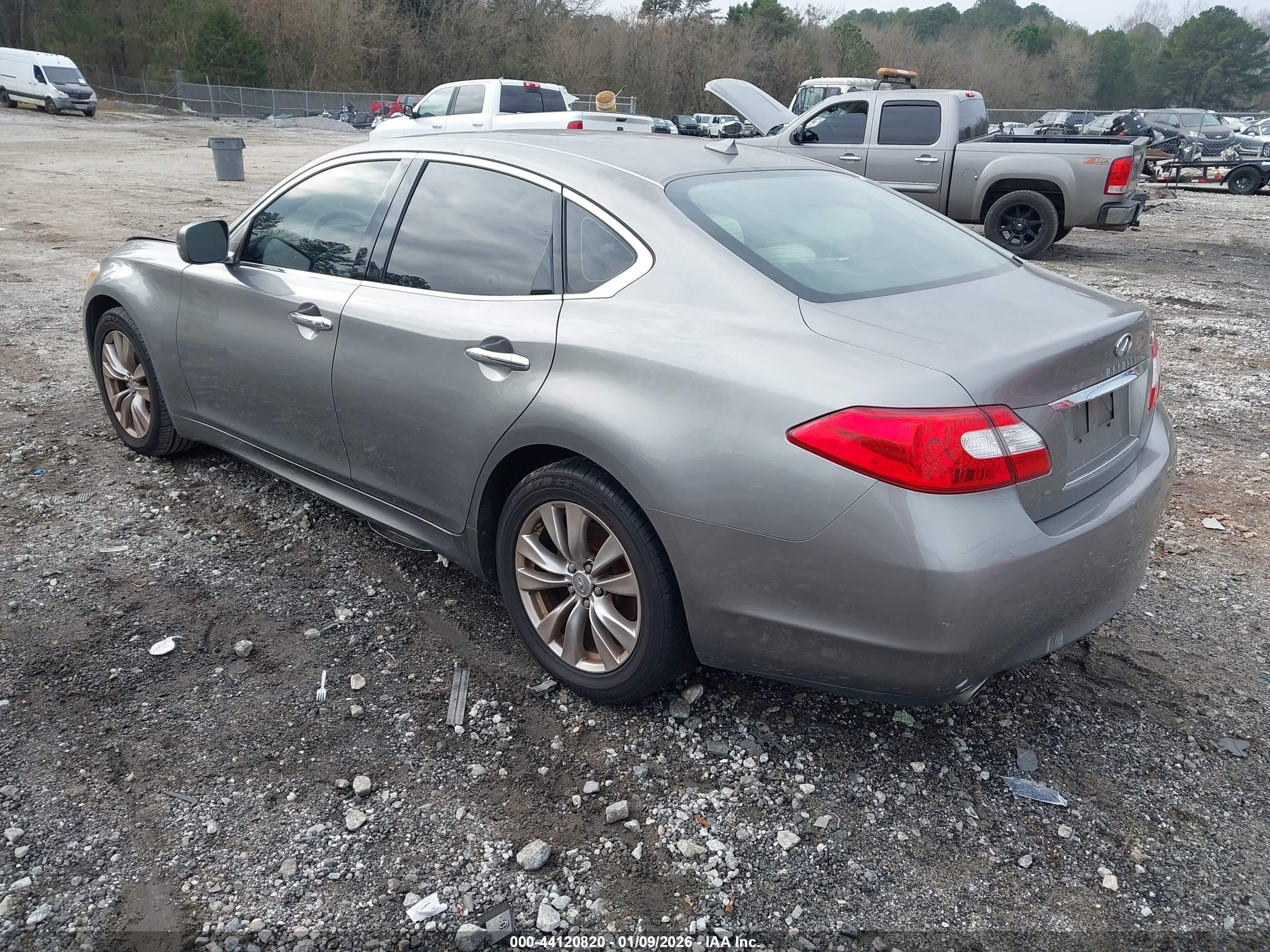 INFINITI M37 image 3