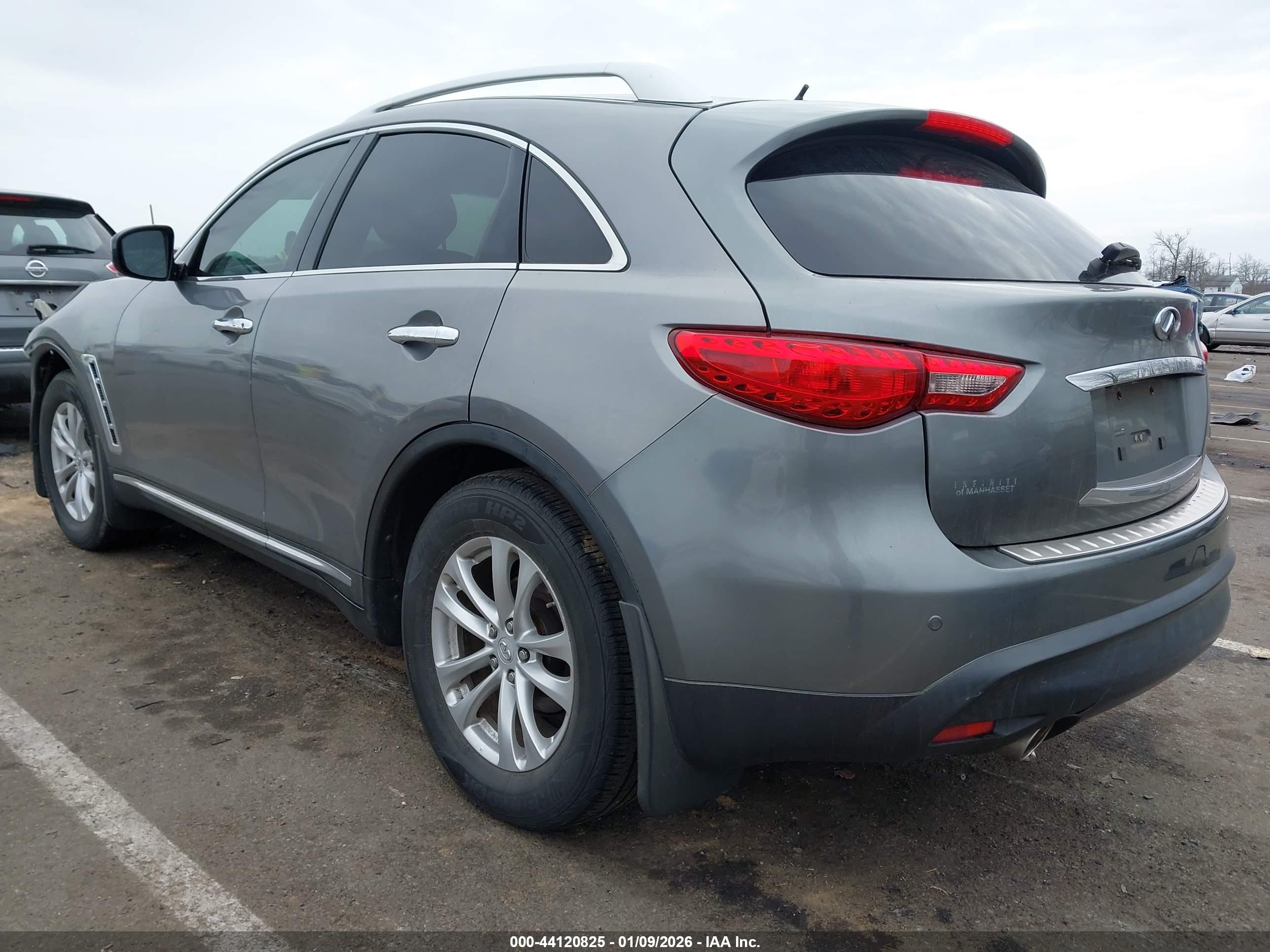 INFINITI FX35 image 3