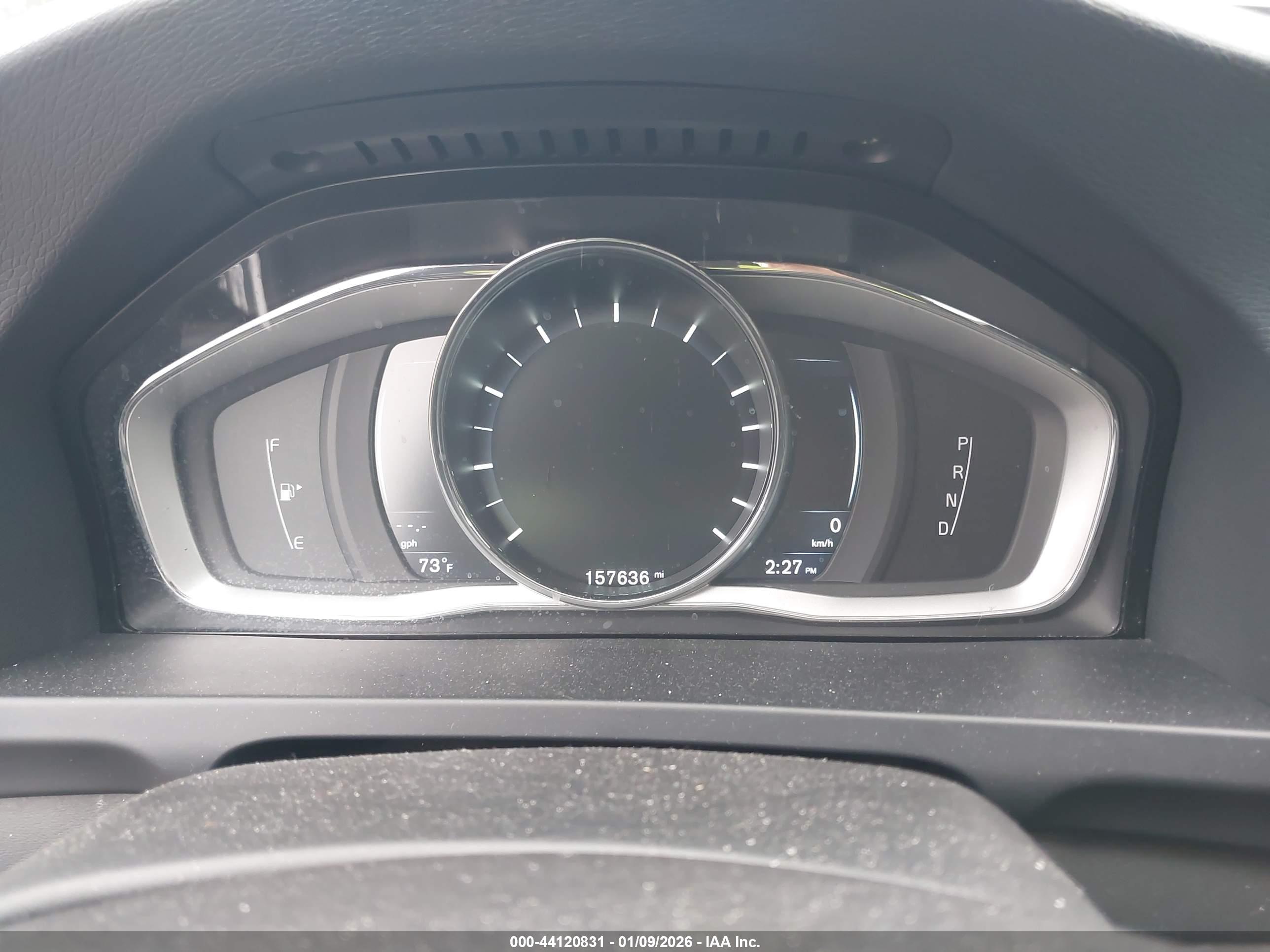 VOLVO S60 image 7