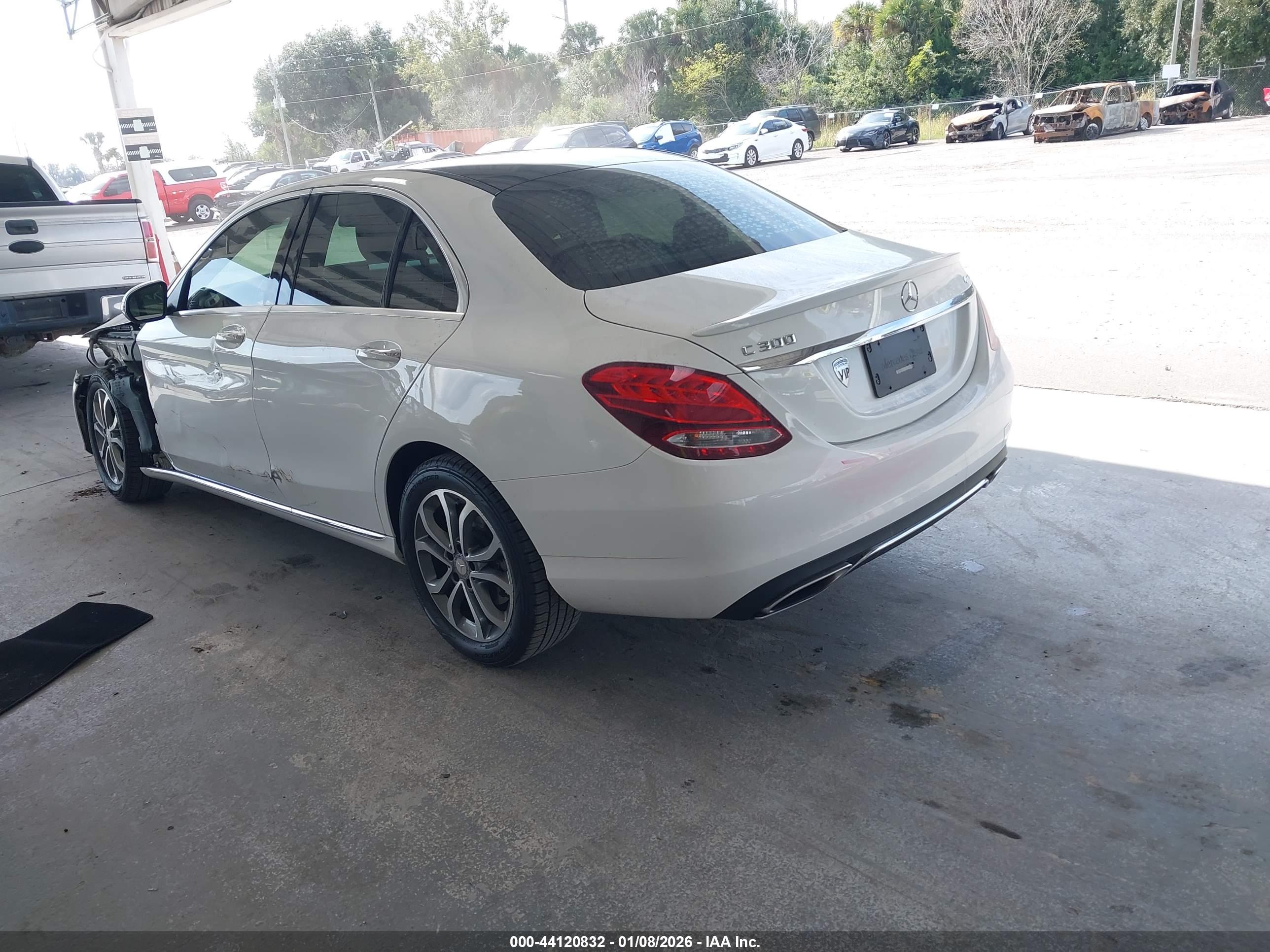 MERCEDES-BENZ C image 3