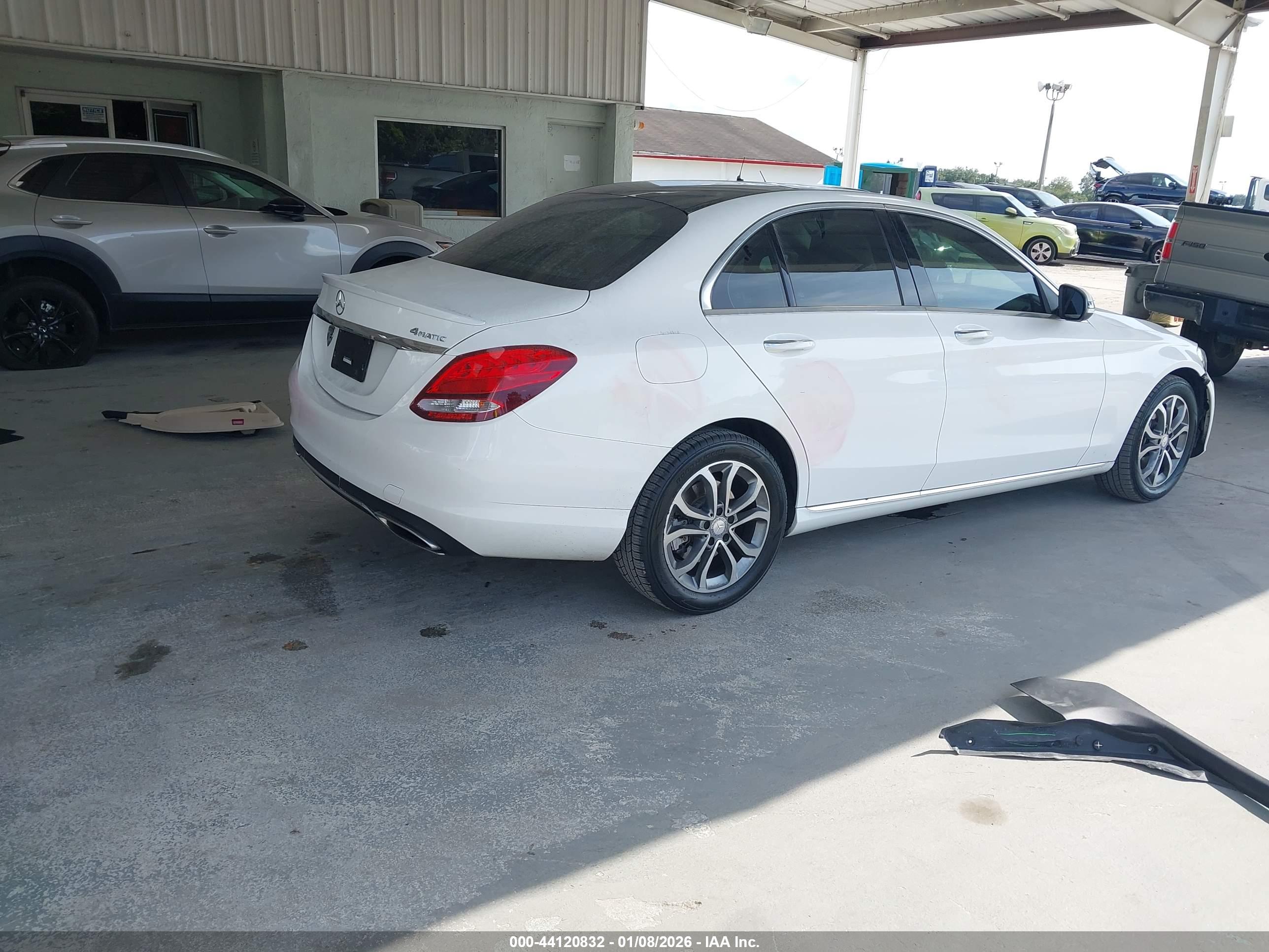 MERCEDES-BENZ C image 4