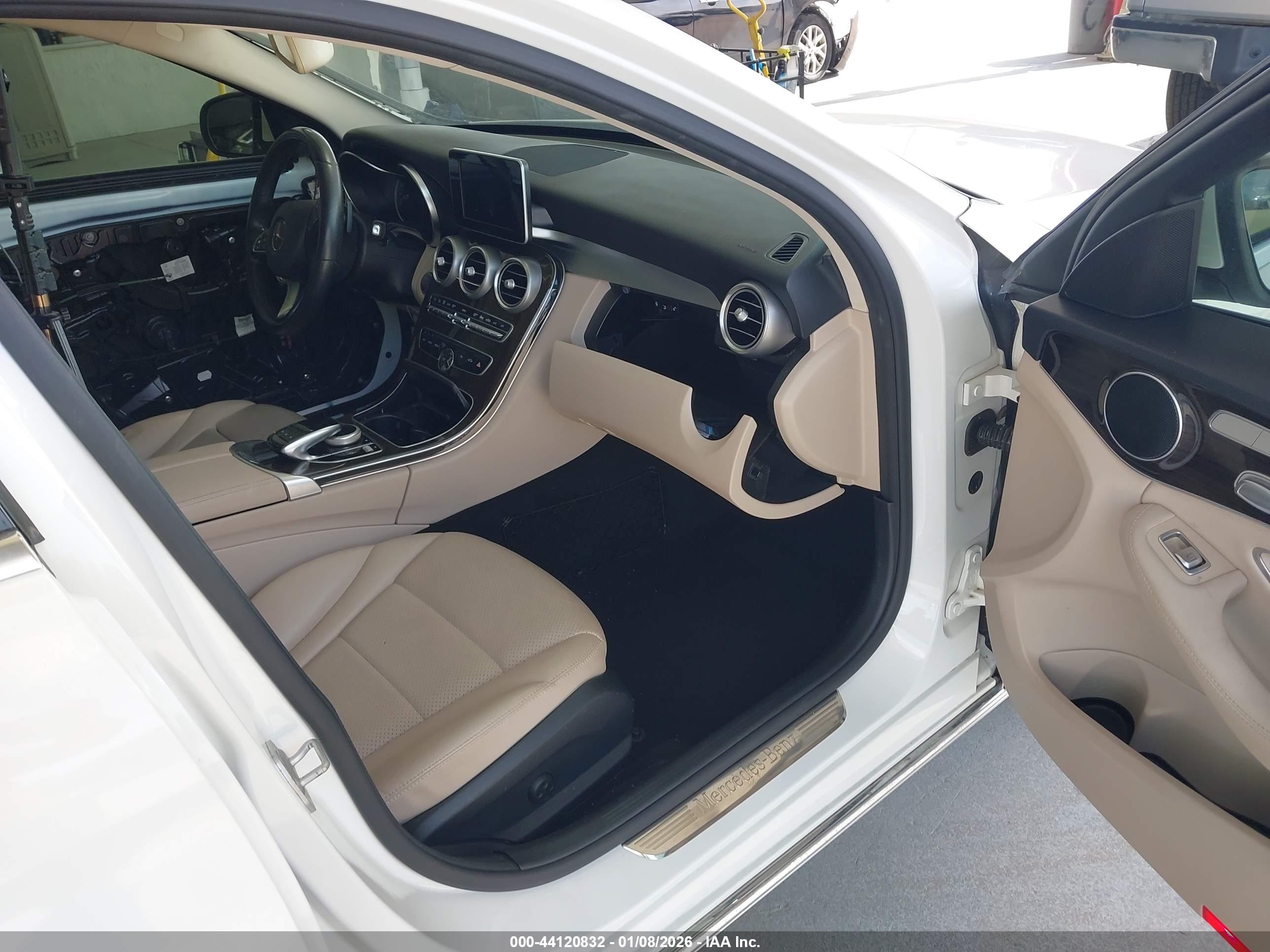 MERCEDES-BENZ C image 5