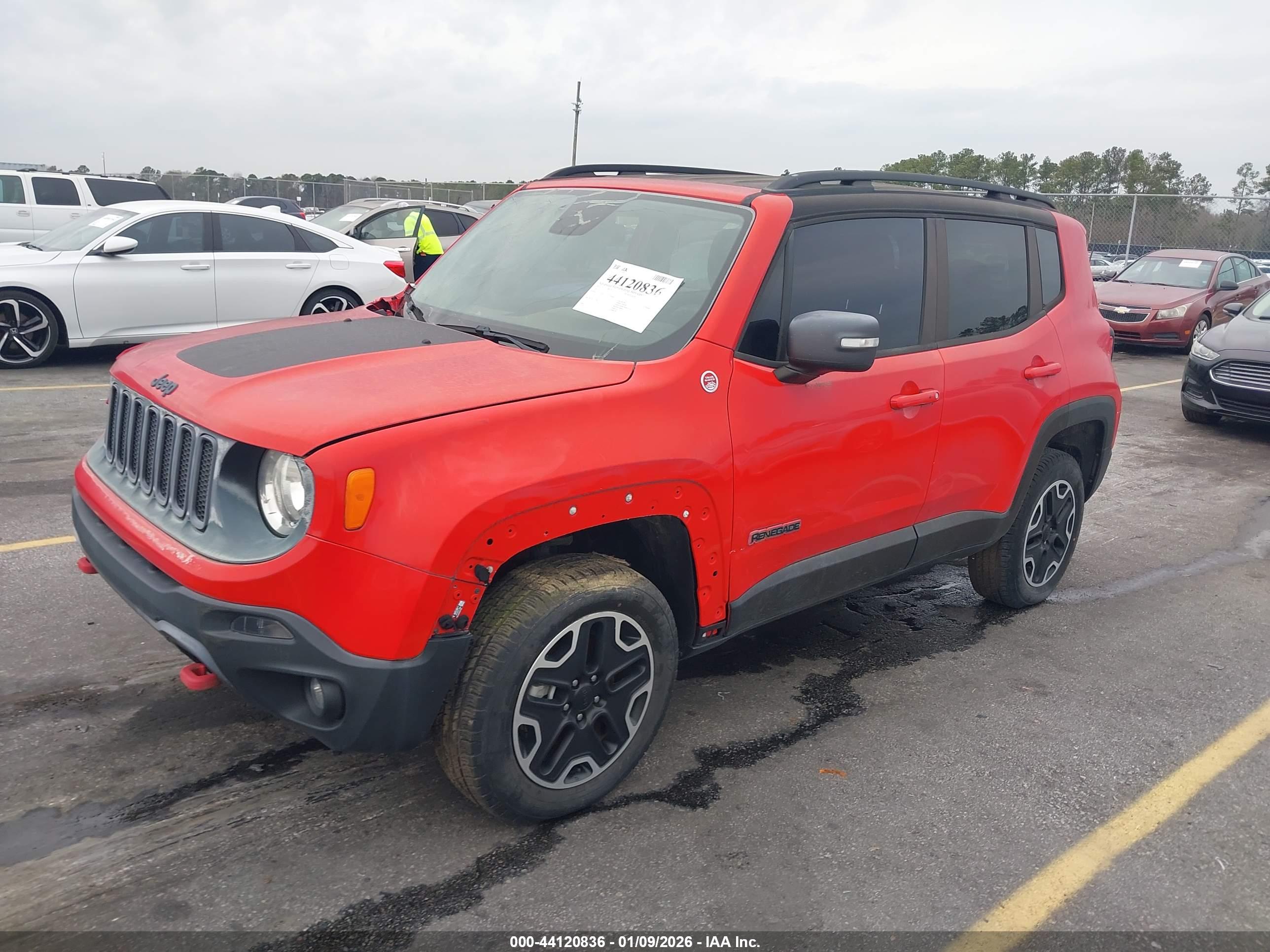 JEEP RENEGADE image 2