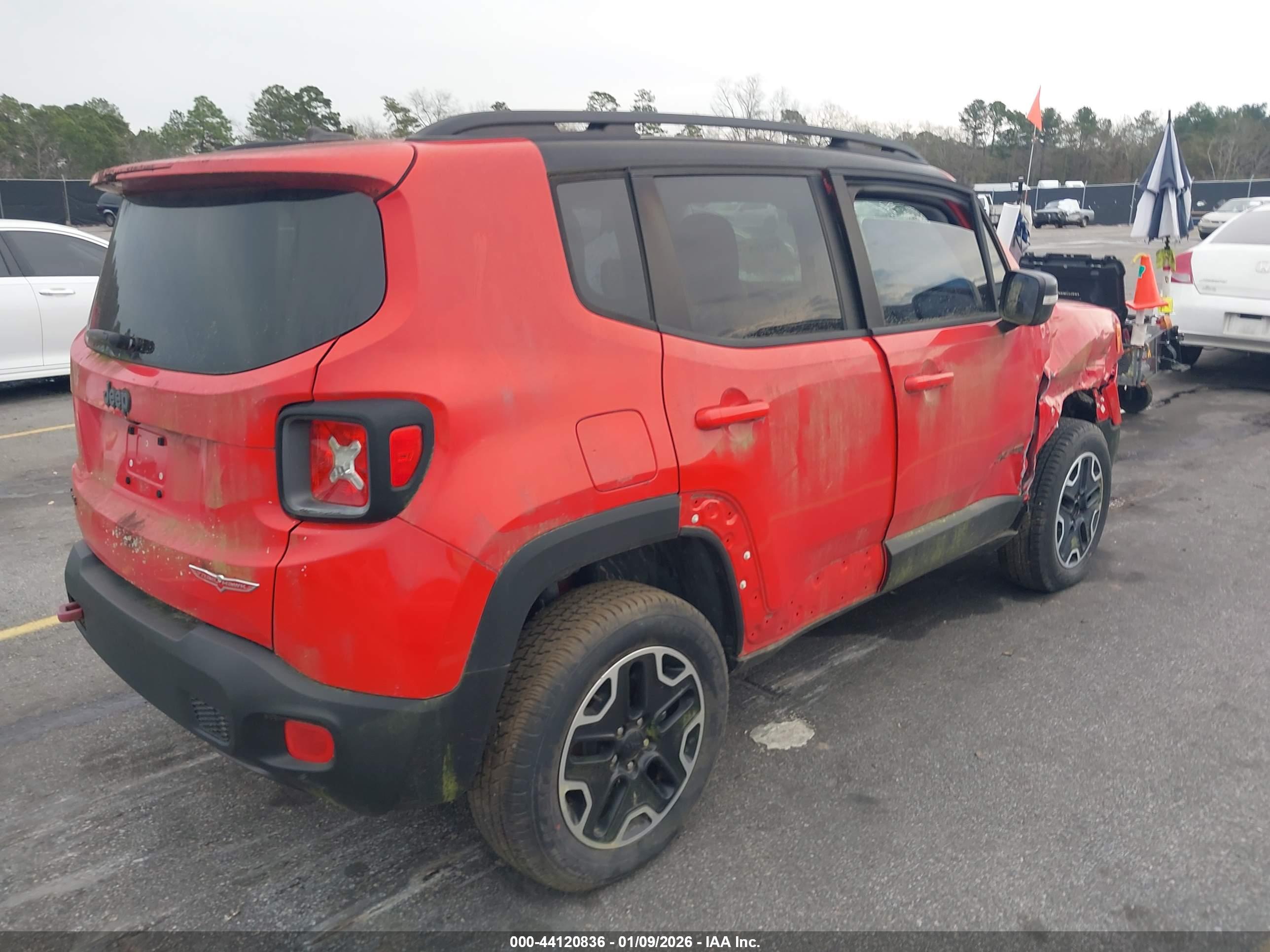 JEEP RENEGADE image 4
