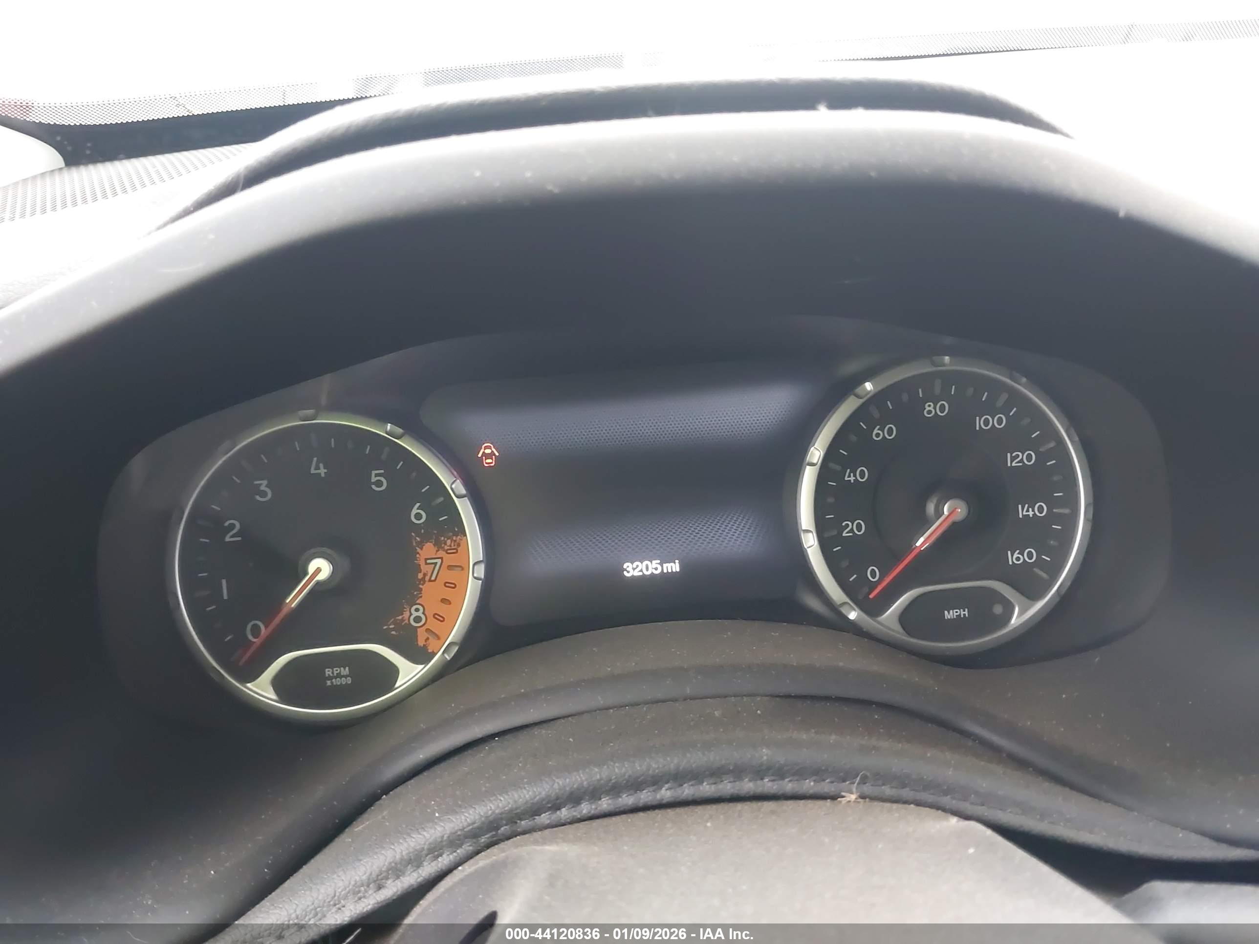 JEEP RENEGADE image 7