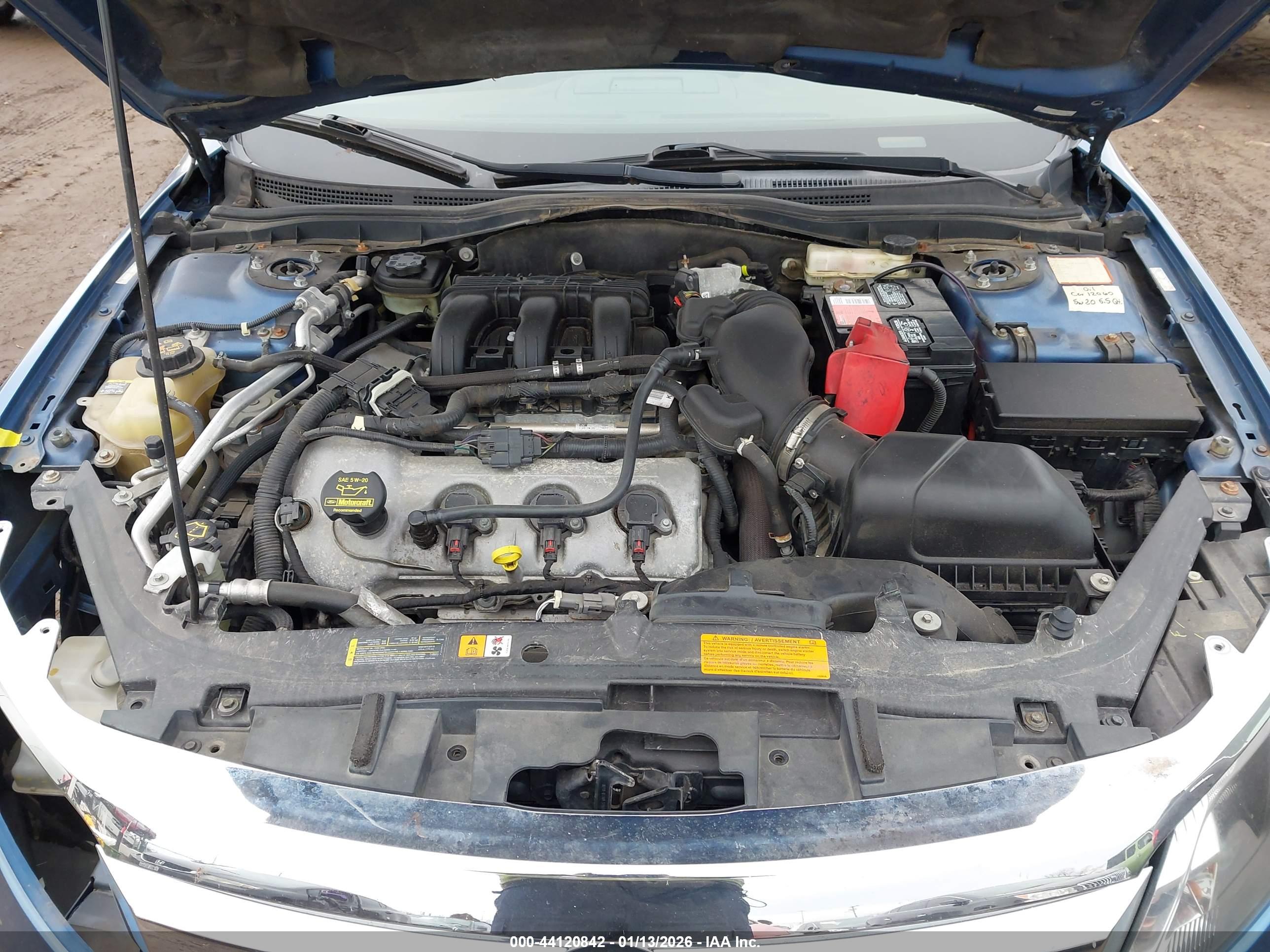 FORD FUSION image 10