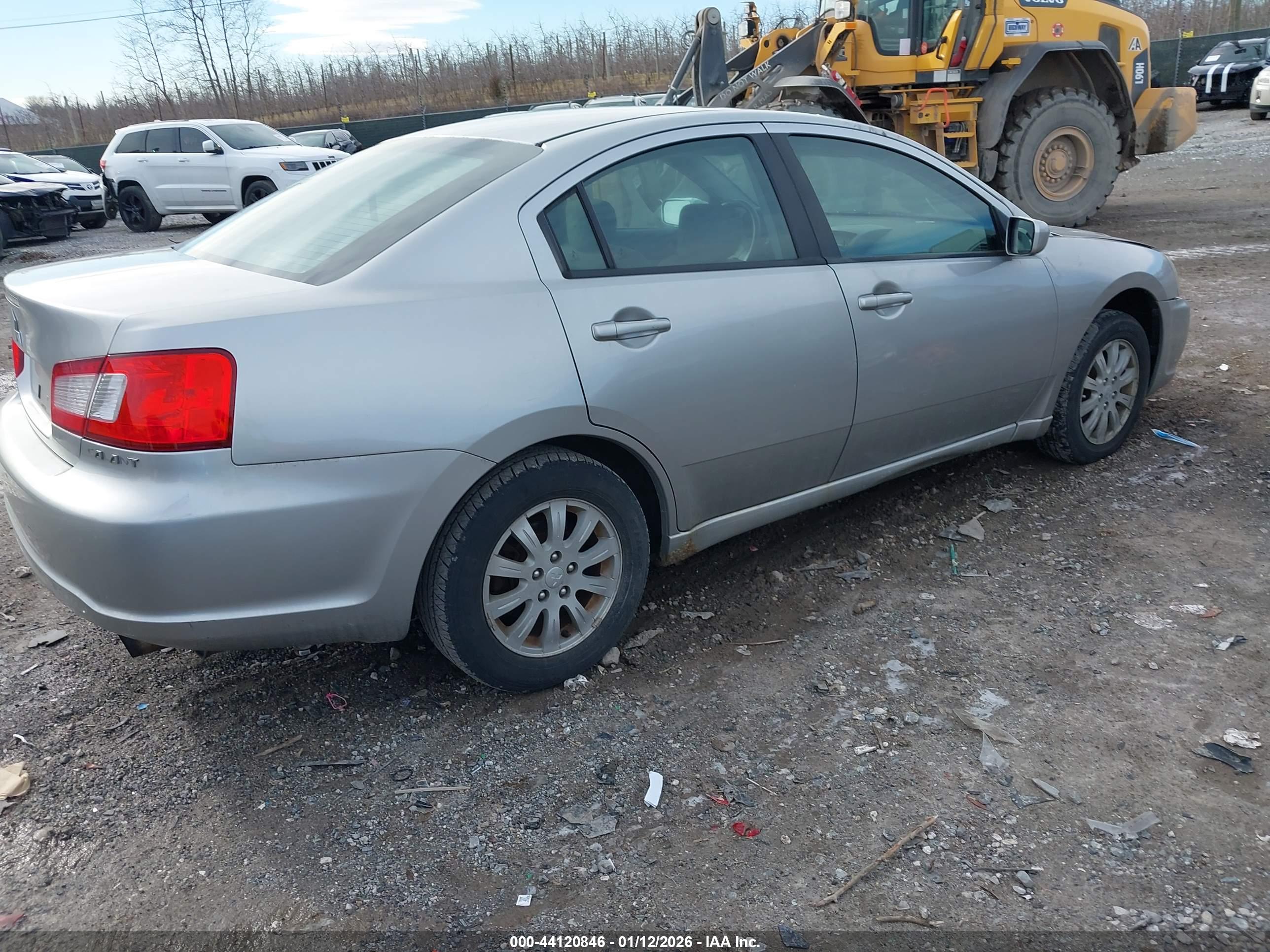 MITSUBISHI GALANT image 4
