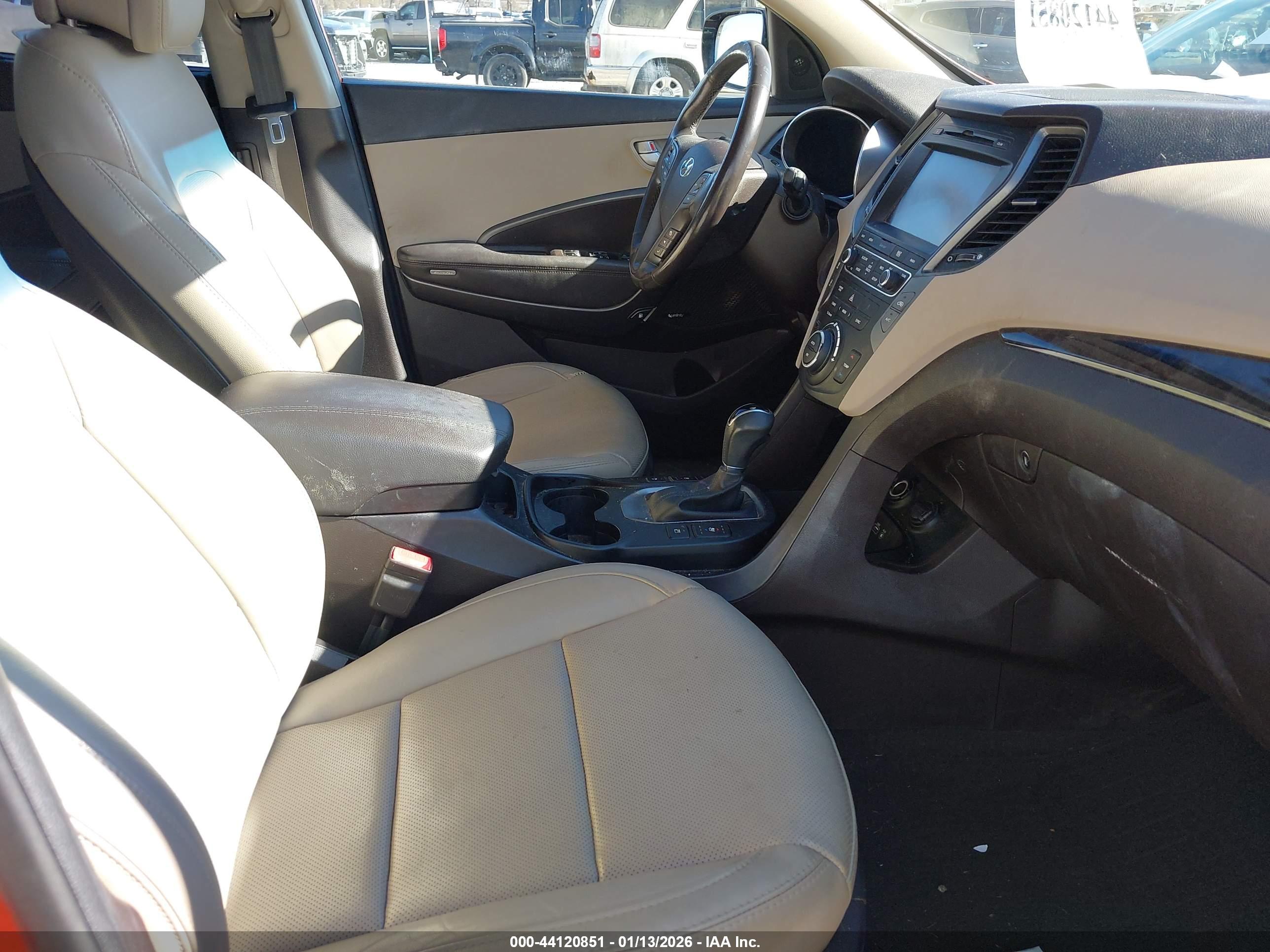 HYUNDAI SANTA image 5