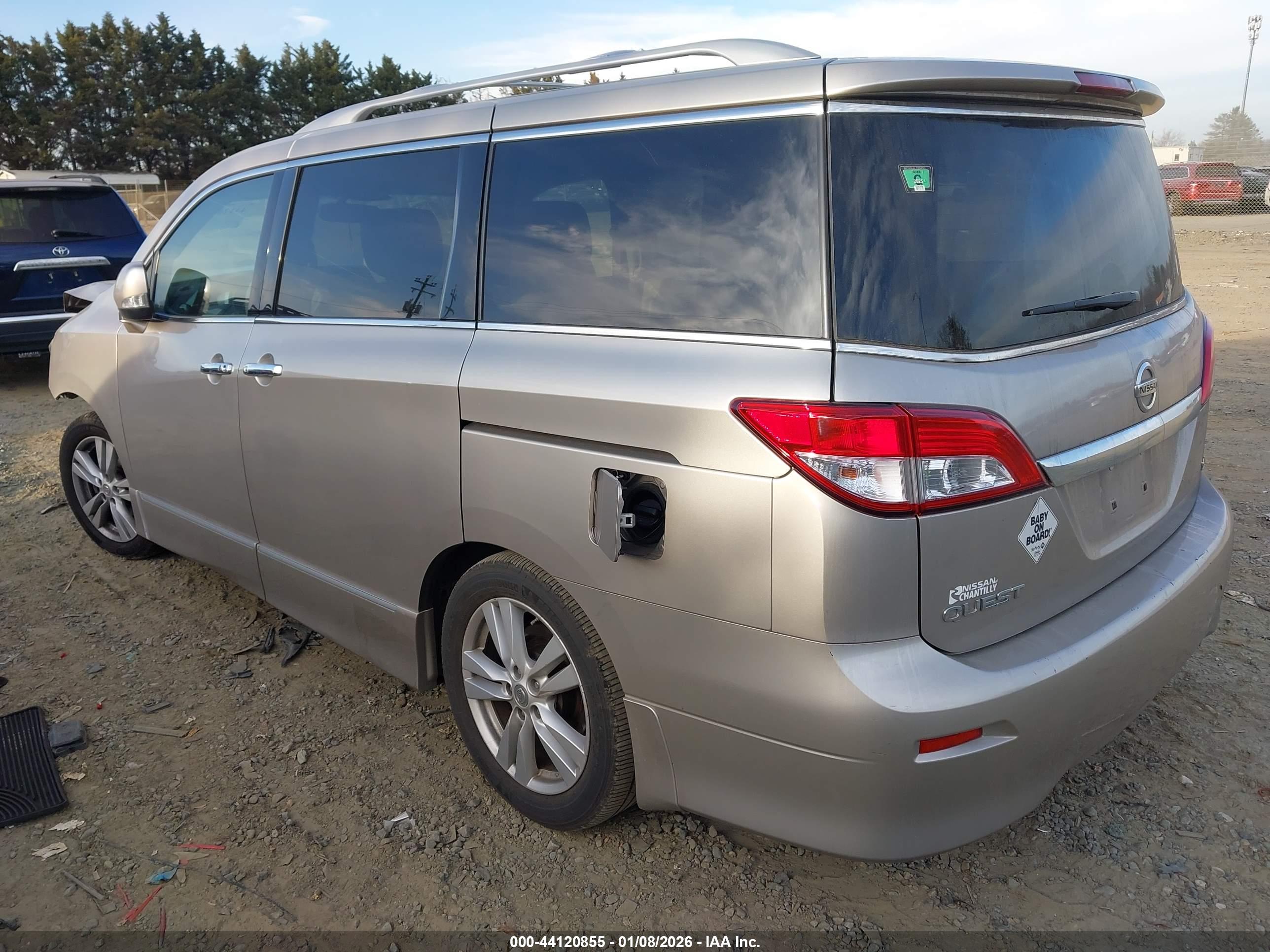 NISSAN QUEST image 3