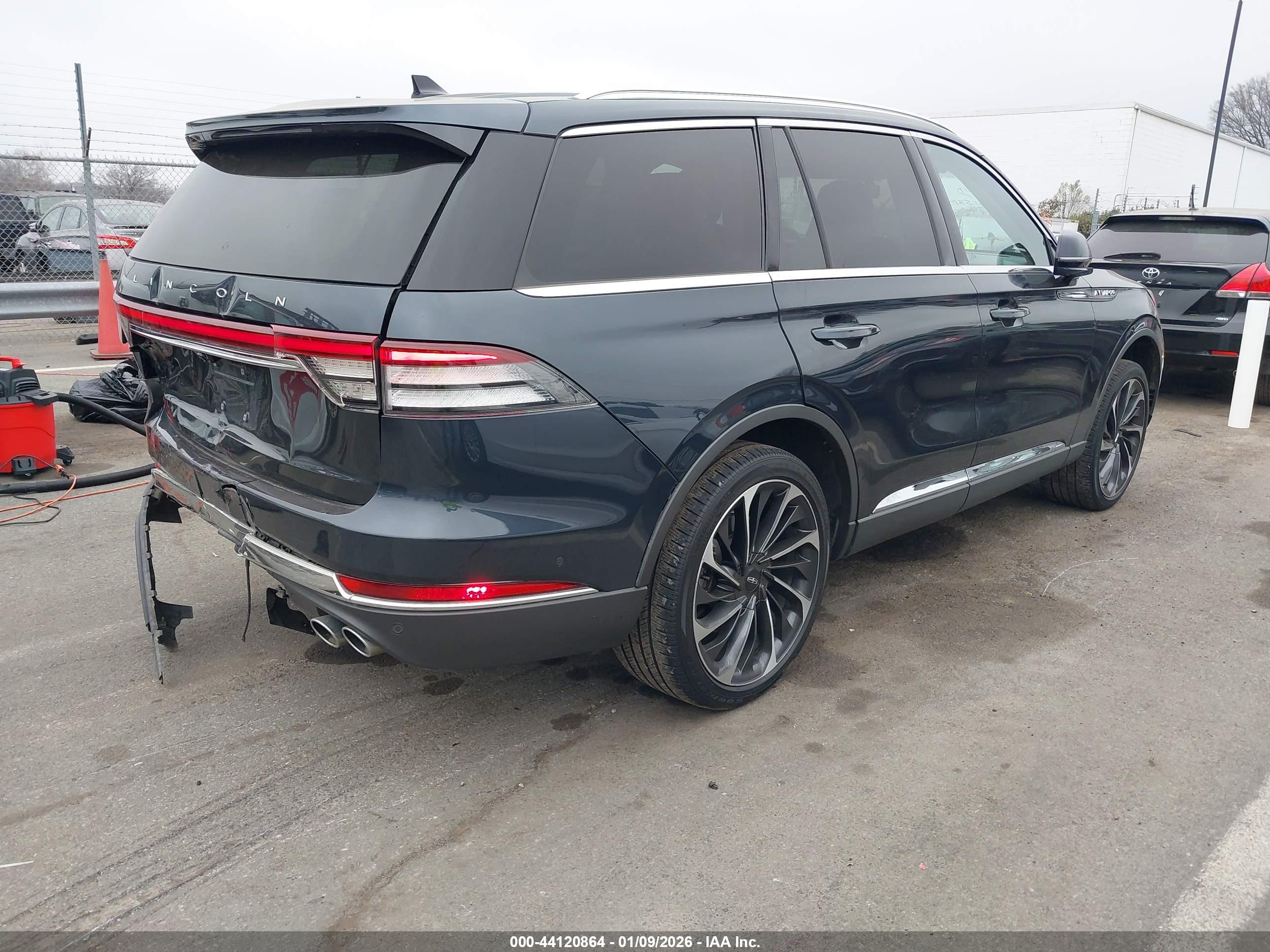 LINCOLN AVIATOR image 4