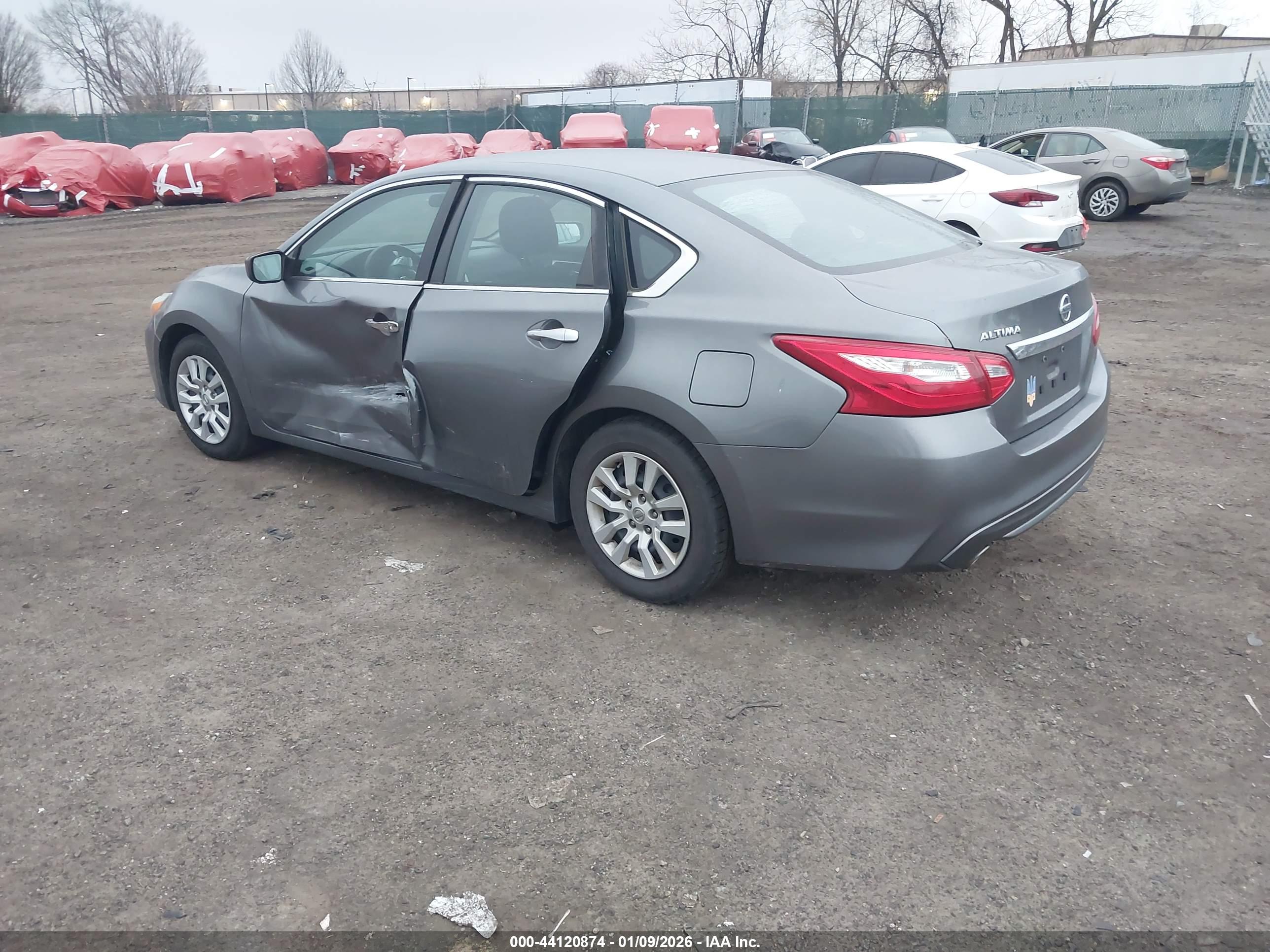 NISSAN ALTIMA image 3