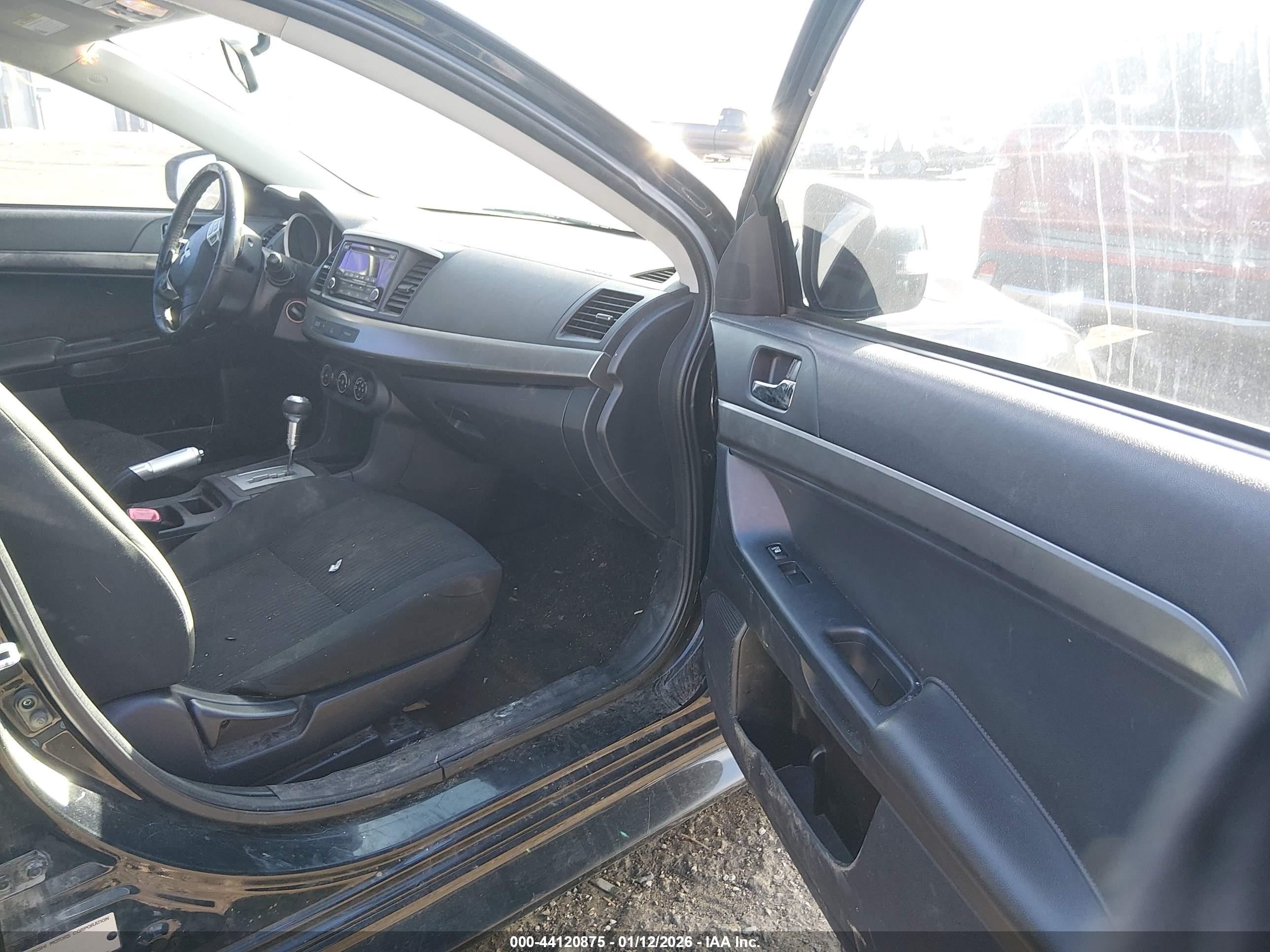 MITSUBISHI LANCER image 5