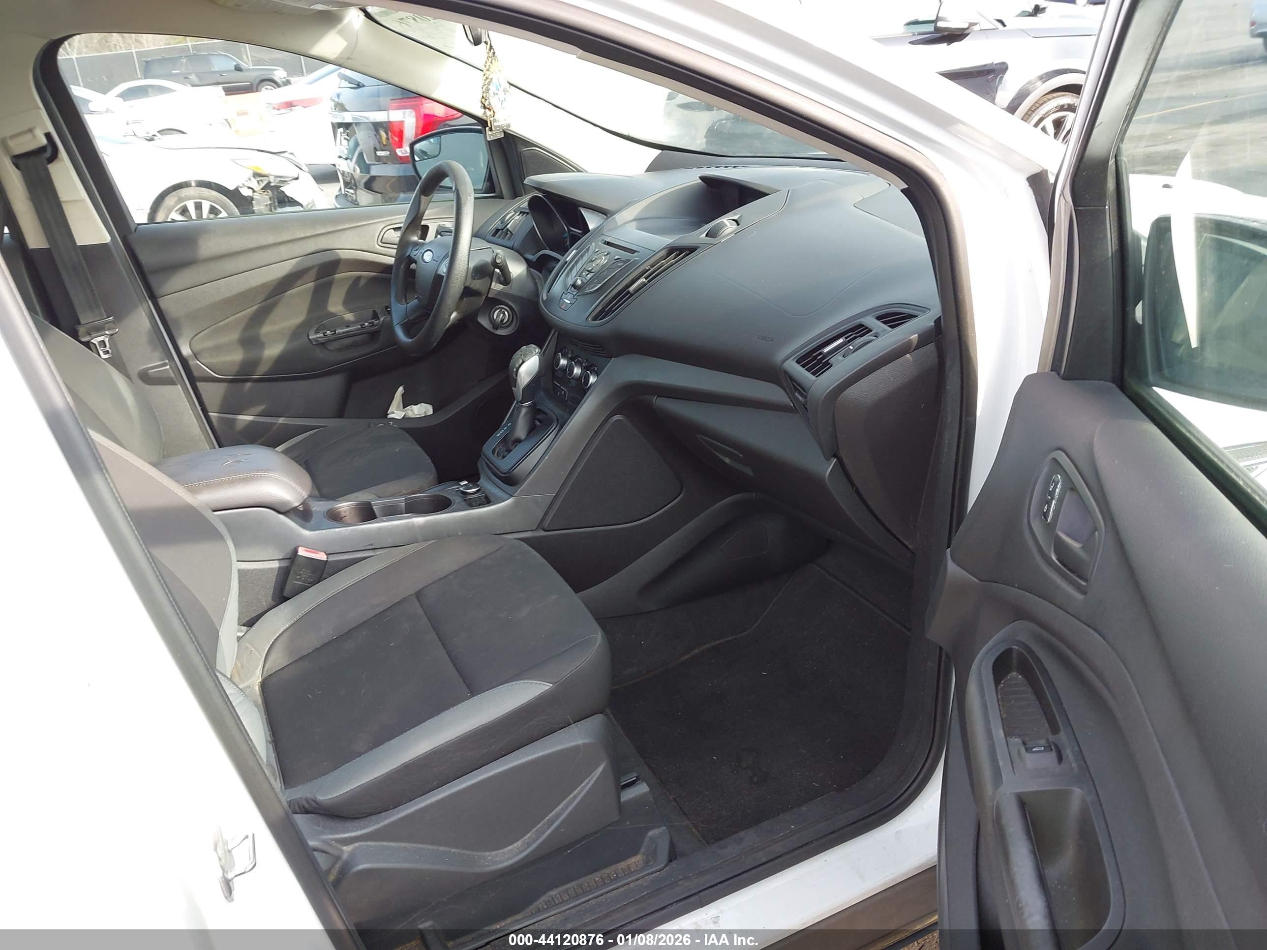 FORD ESCAPE image 5