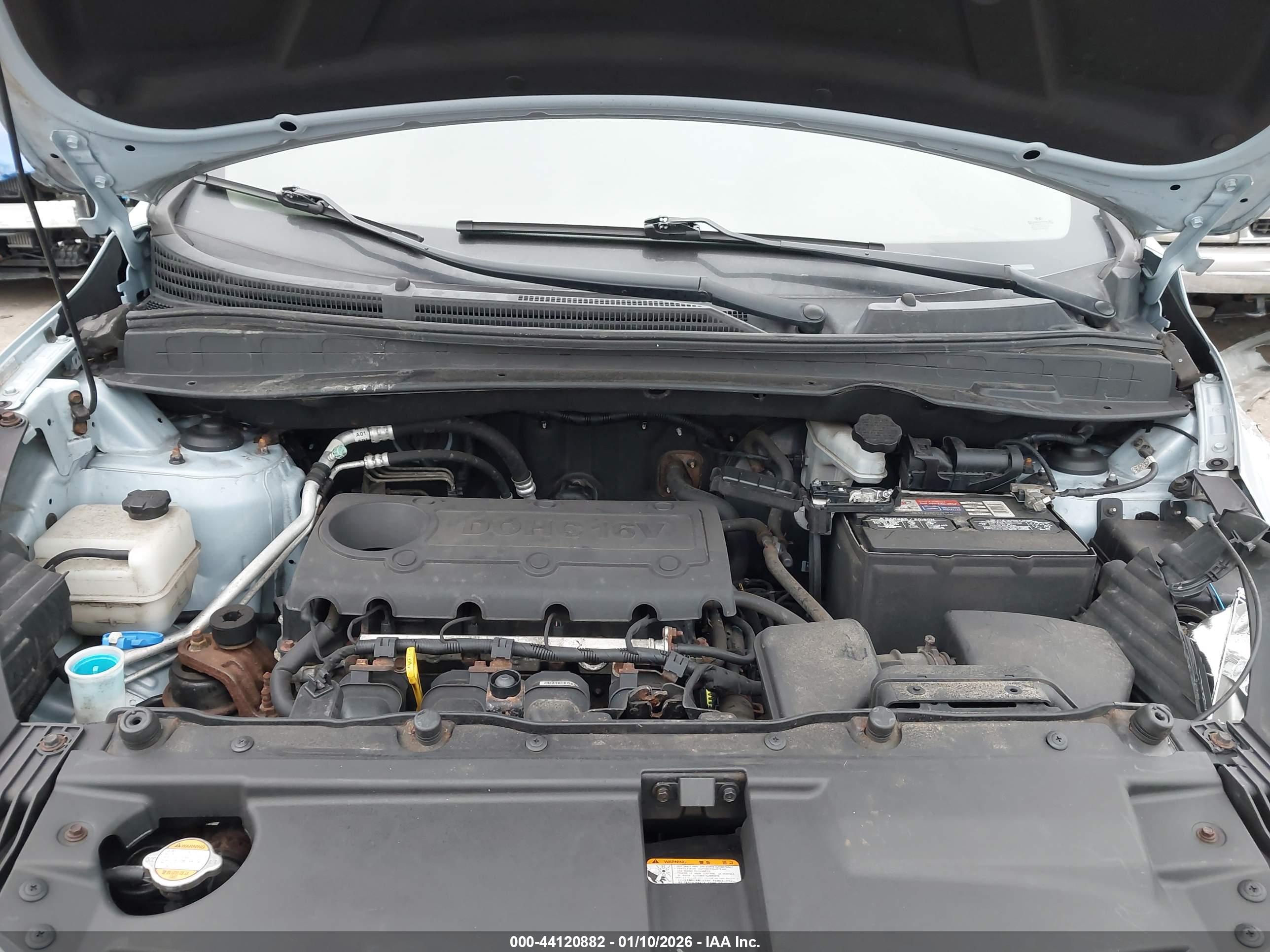 HYUNDAI TUCSON image 10