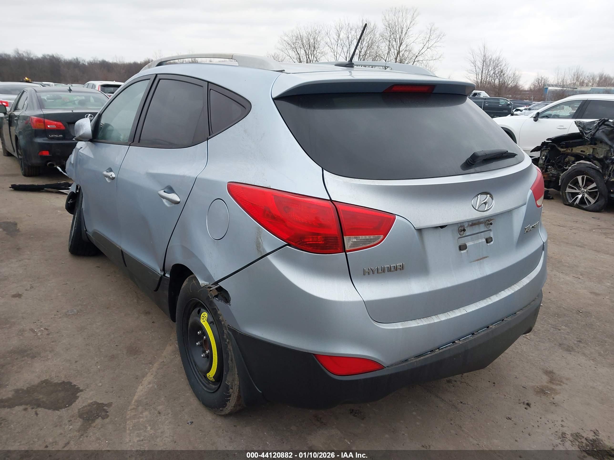 HYUNDAI TUCSON image 3