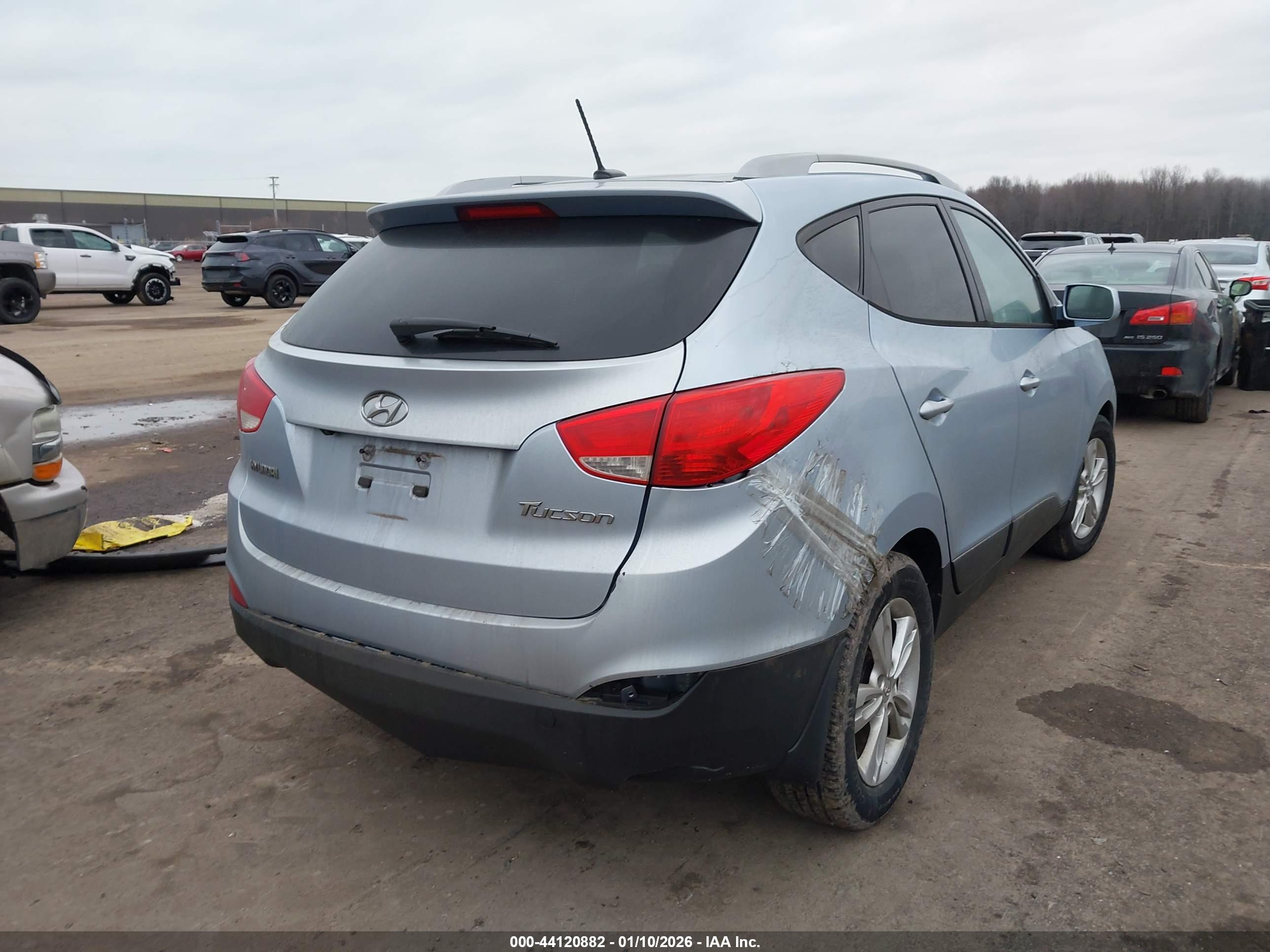 HYUNDAI TUCSON image 4