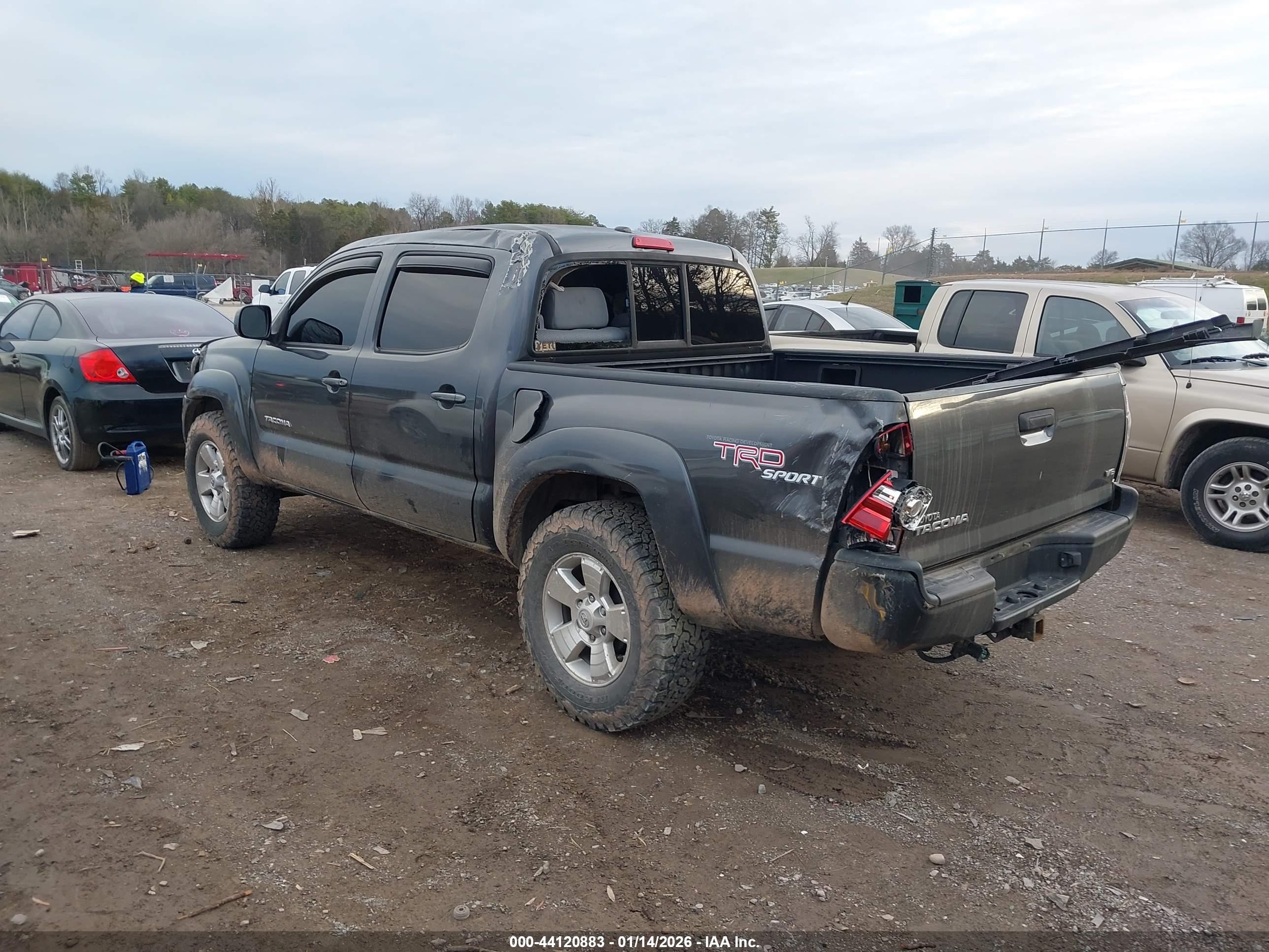 TOYOTA TACOMA image 3