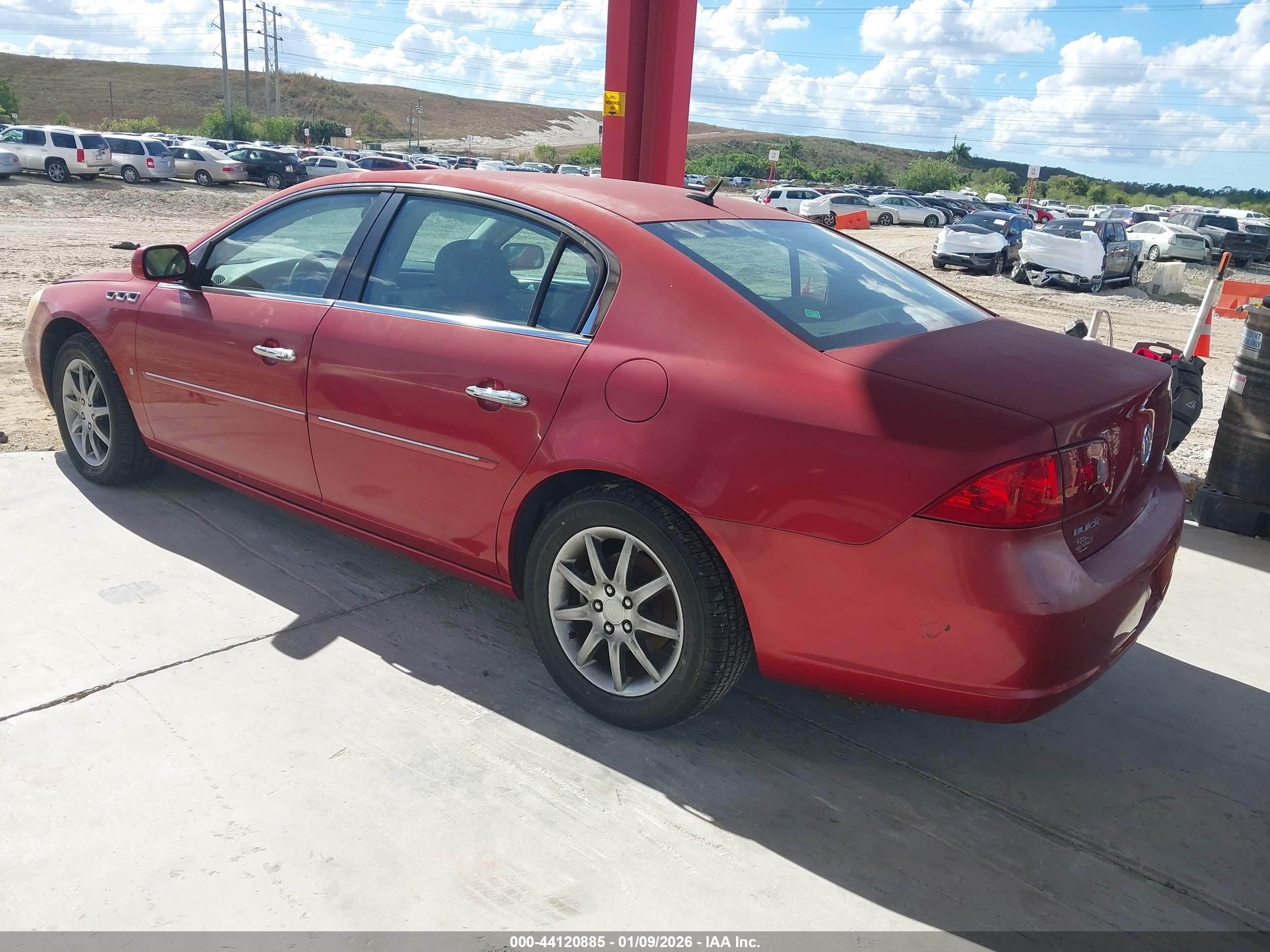 BUICK LUCERNE image 3