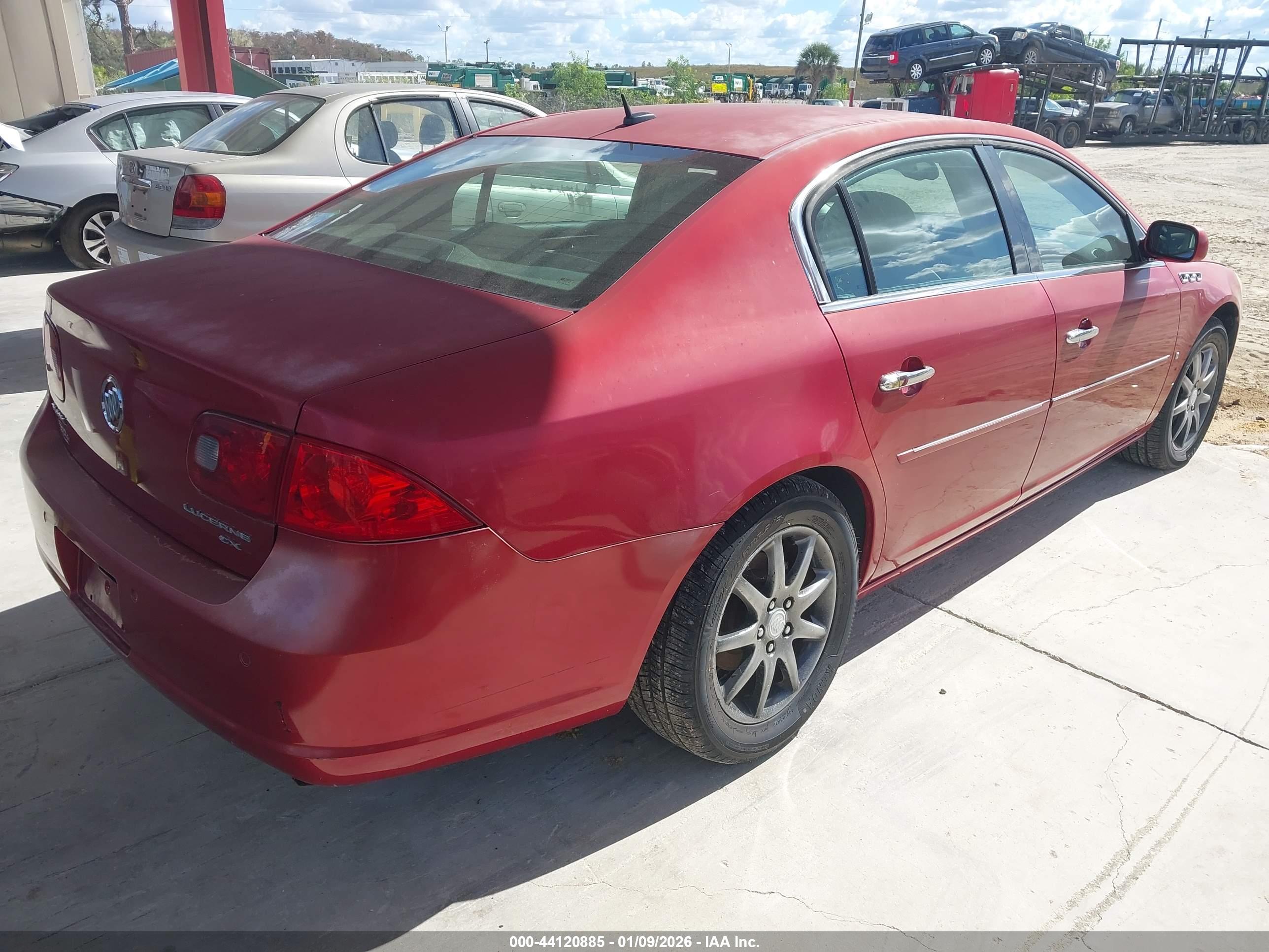 BUICK LUCERNE image 4