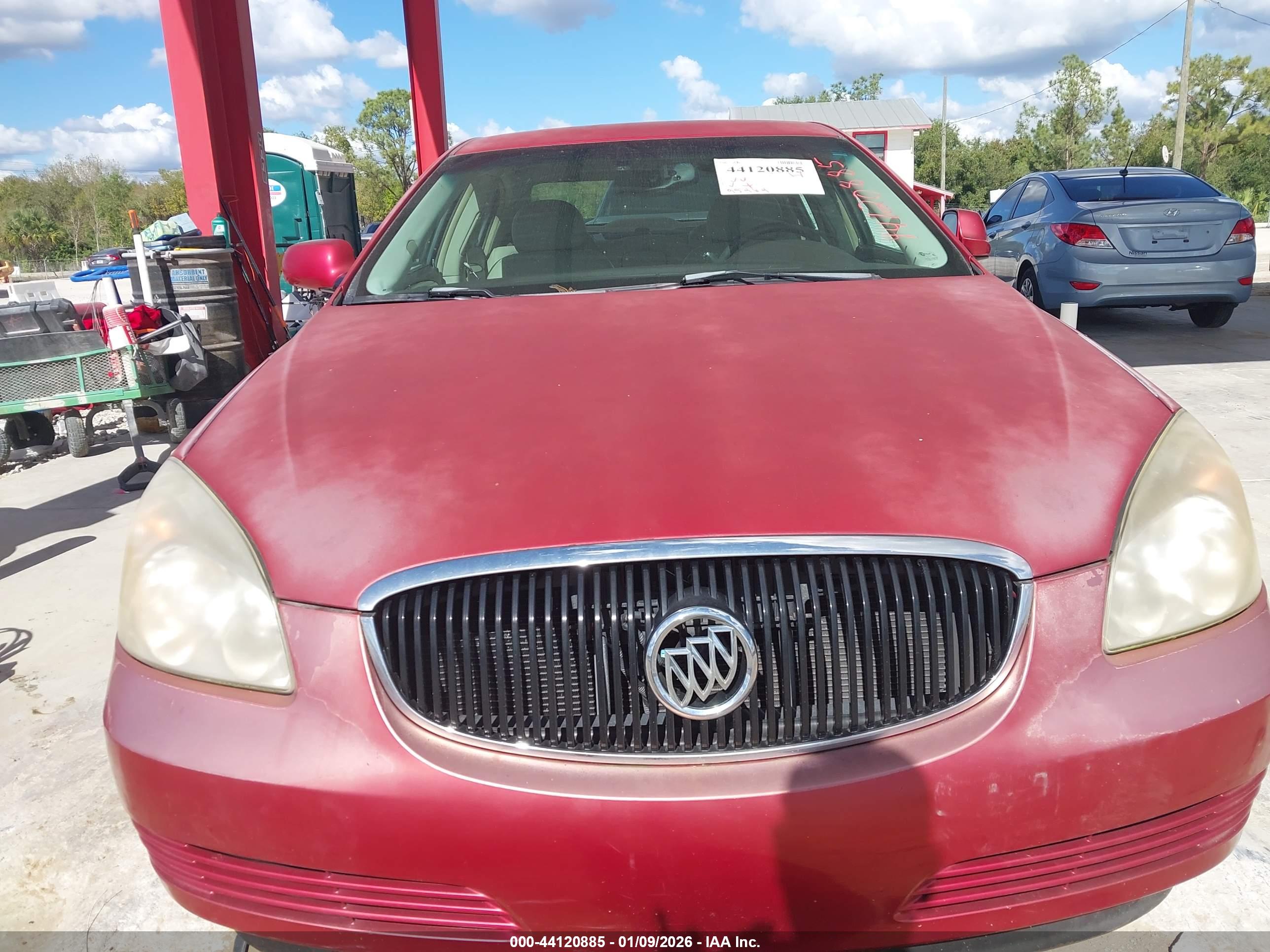 BUICK LUCERNE image 6