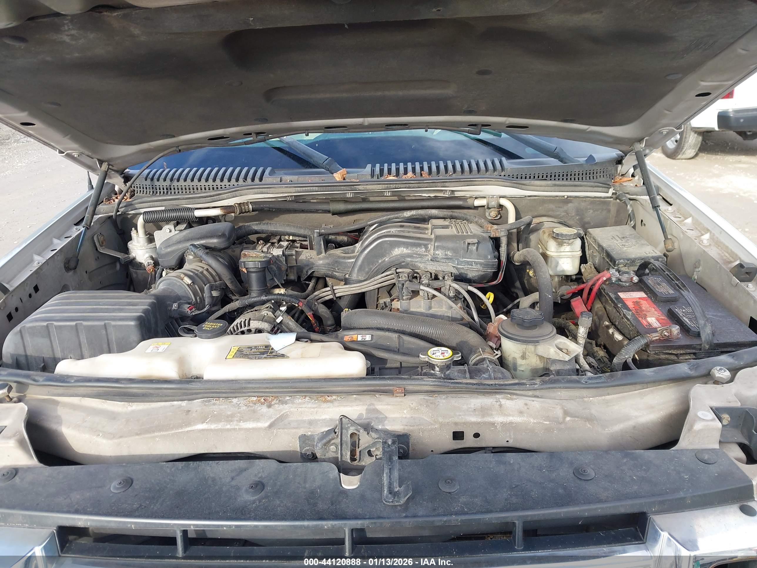 FORD EXPLORER image 10