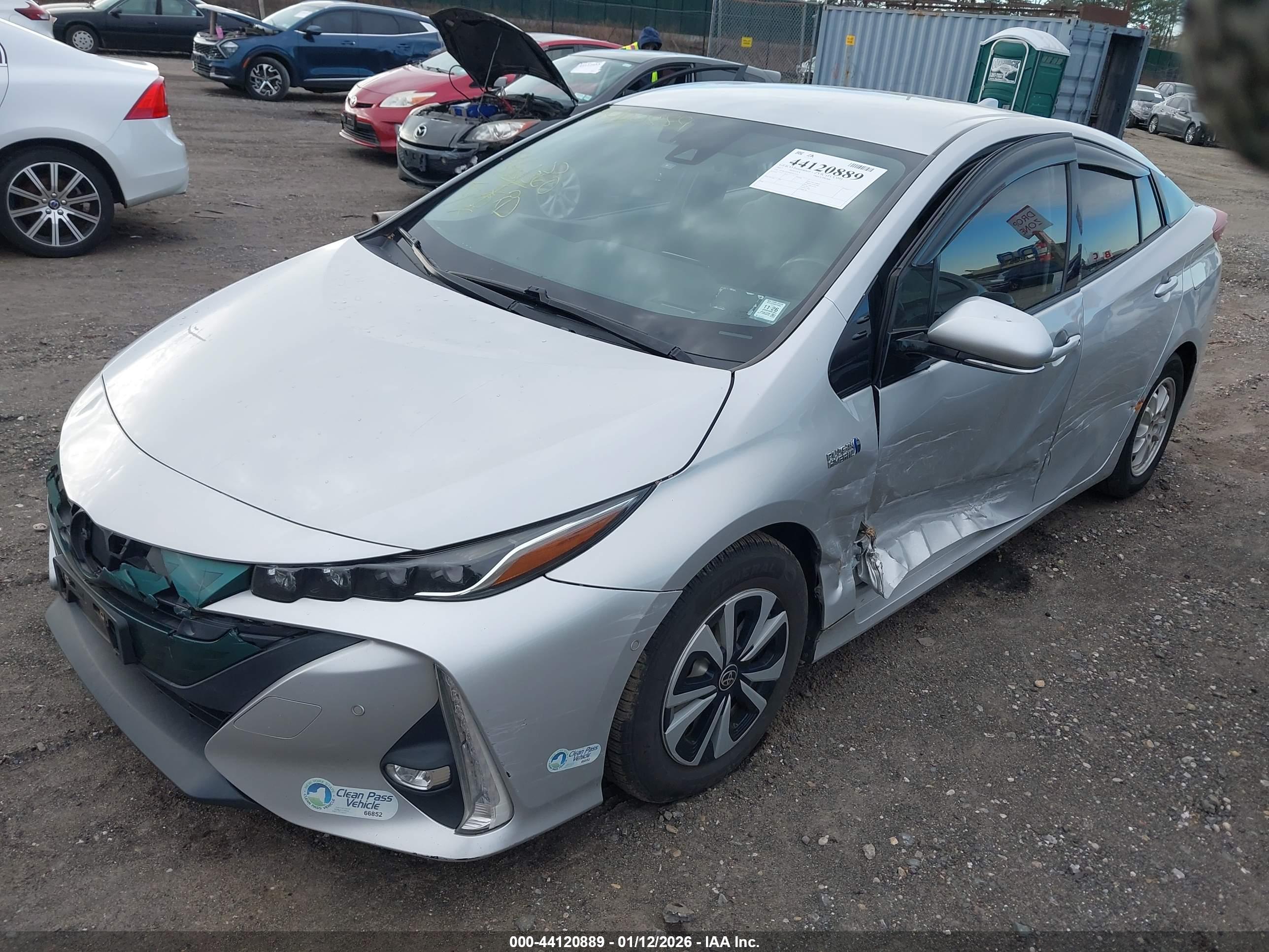 TOYOTA PRIUS image 2